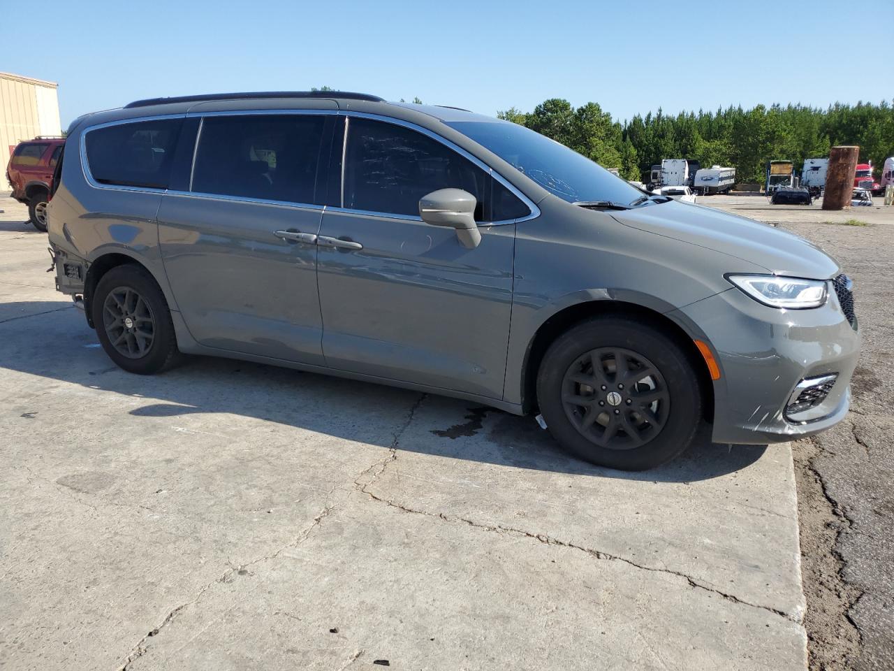 Автомобиль CHRYSLER PACIFICA TOURING L 2022 | GrandCar Автомобиль CHRYSLER PACIFICA TOURING L 2022 | GrandCar
