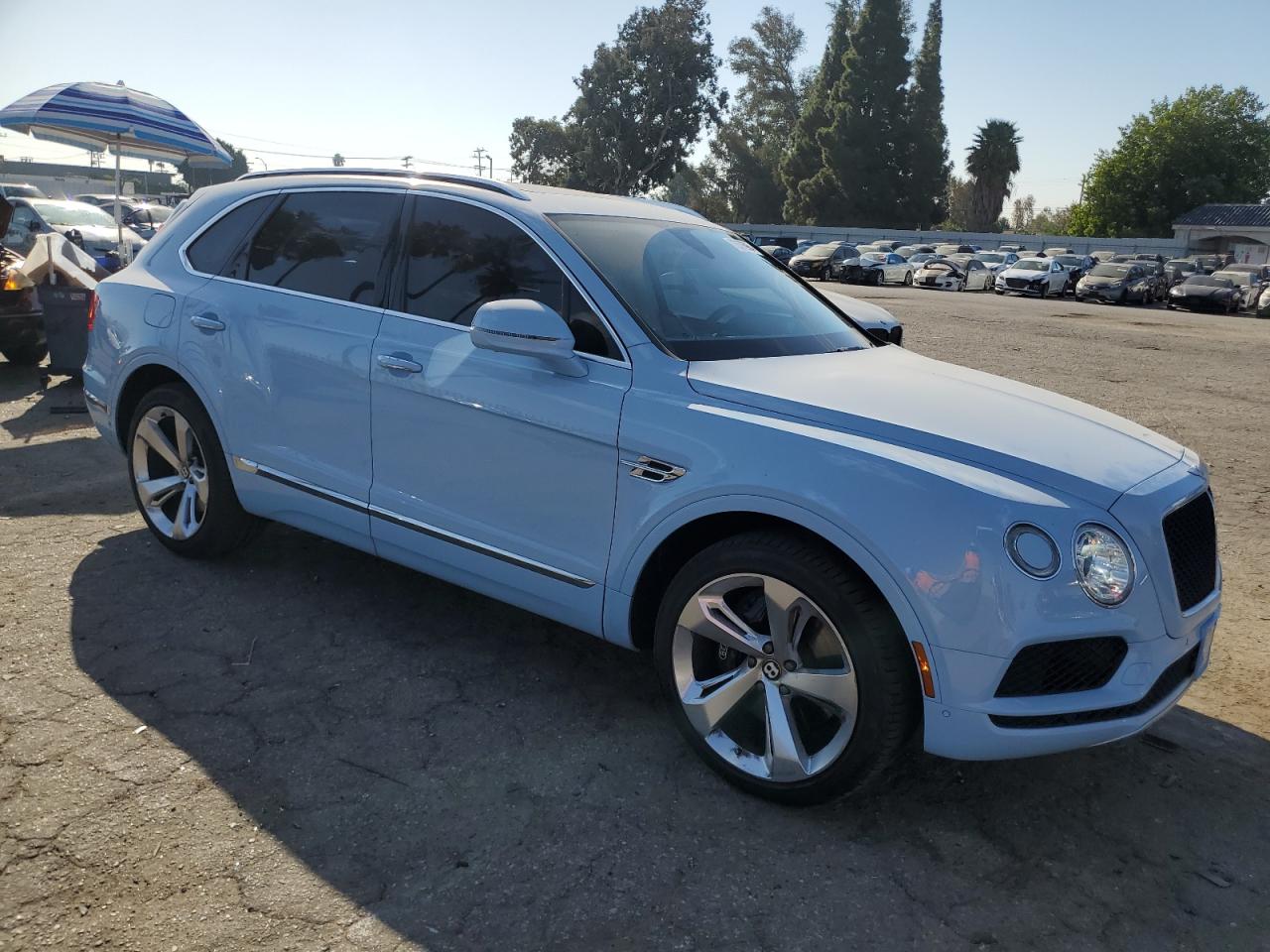 Автомобиль BENTLEY BENTAYGA 2019 | GrandCar Автомобиль BENTLEY BENTAYGA 2019 | GrandCar
