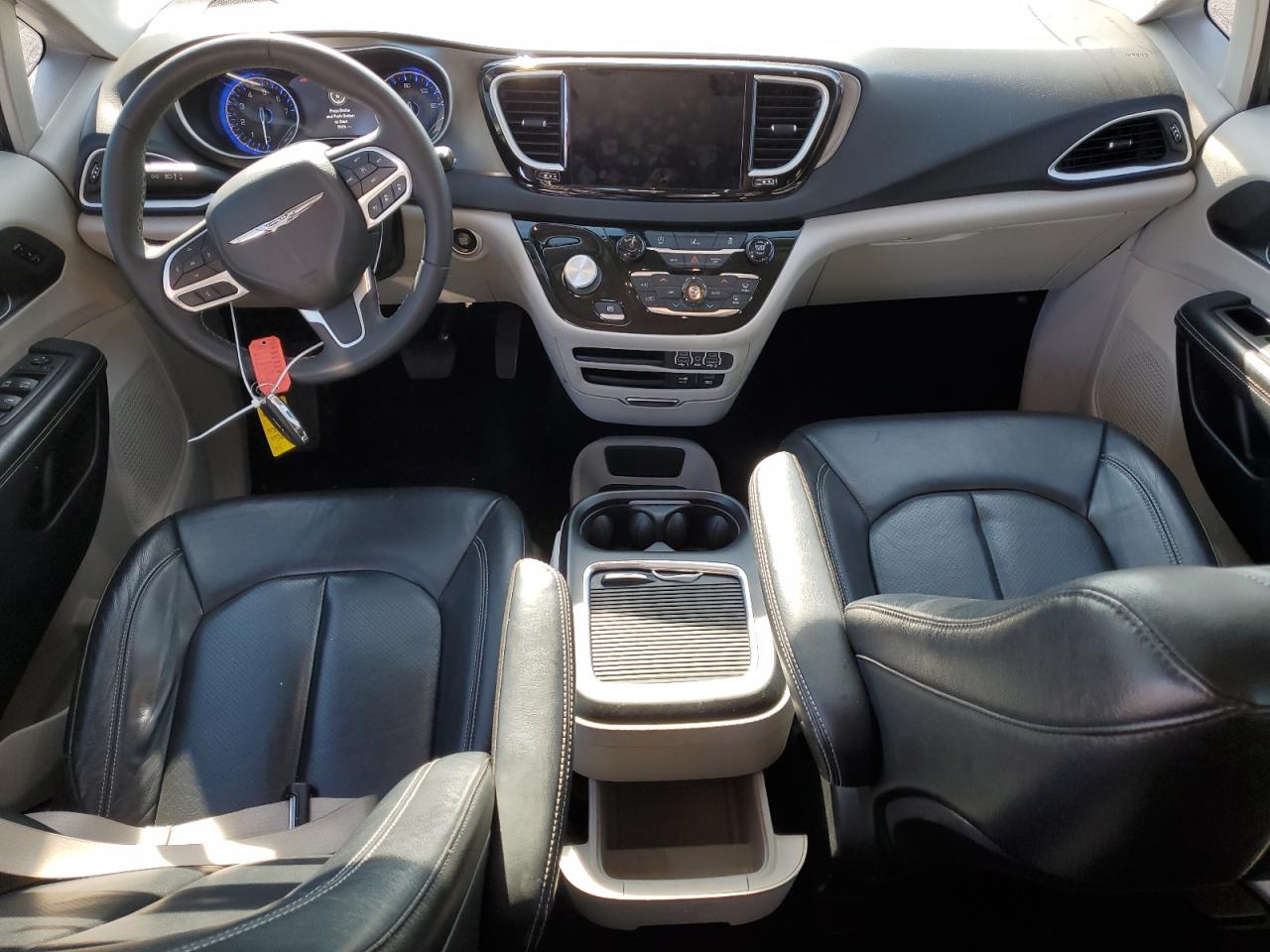 Автомобиль CHRYSLER PACIFICA TOURING L 2022 | GrandCar Автомобиль CHRYSLER PACIFICA TOURING L 2022 | GrandCar