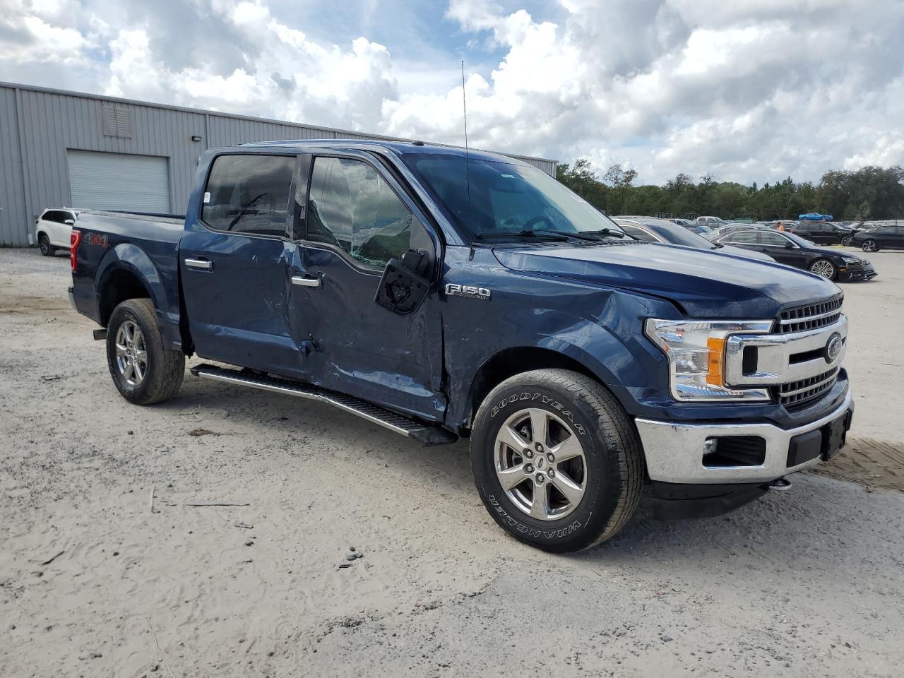Автомобиль FORD F150 SUPERCREW 2018 | GrandCar Автомобиль FORD F150 SUPERCREW 2018 | GrandCar