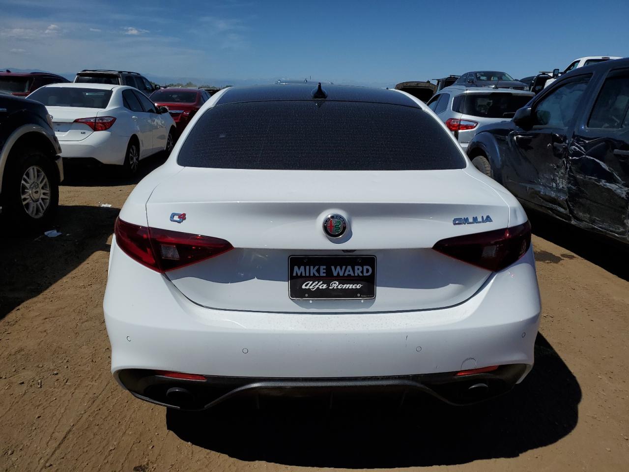 Автомобіль ALFA ROMEO GIULIA TI 2023 | GrandCar Автомобіль ALFA ROMEO GIULIA TI 2023 | GrandCar