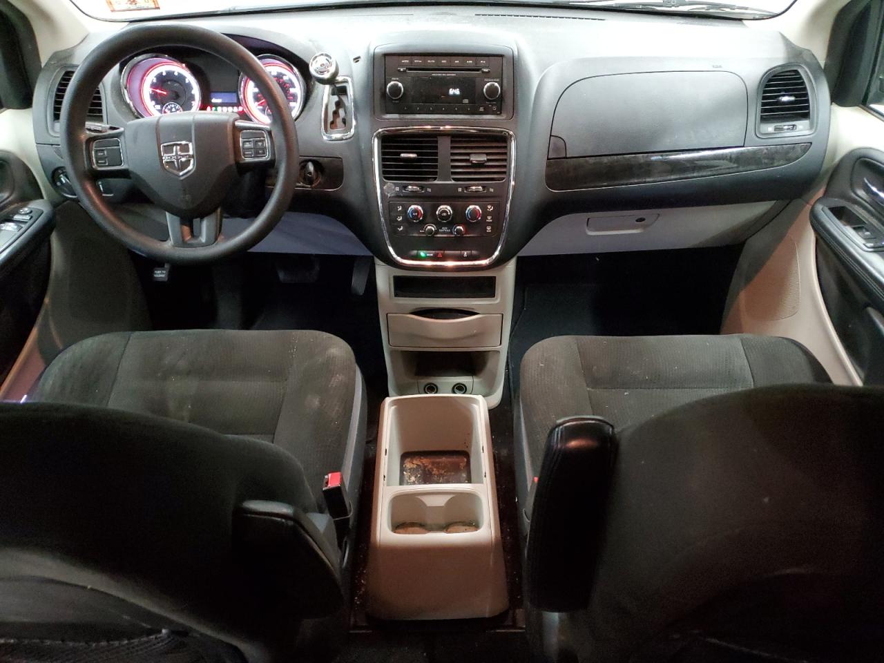 Автомобиль DODGE GRAND CARAVAN SE 2015 | GrandCar Автомобиль DODGE GRAND CARAVAN SE 2015 | GrandCar