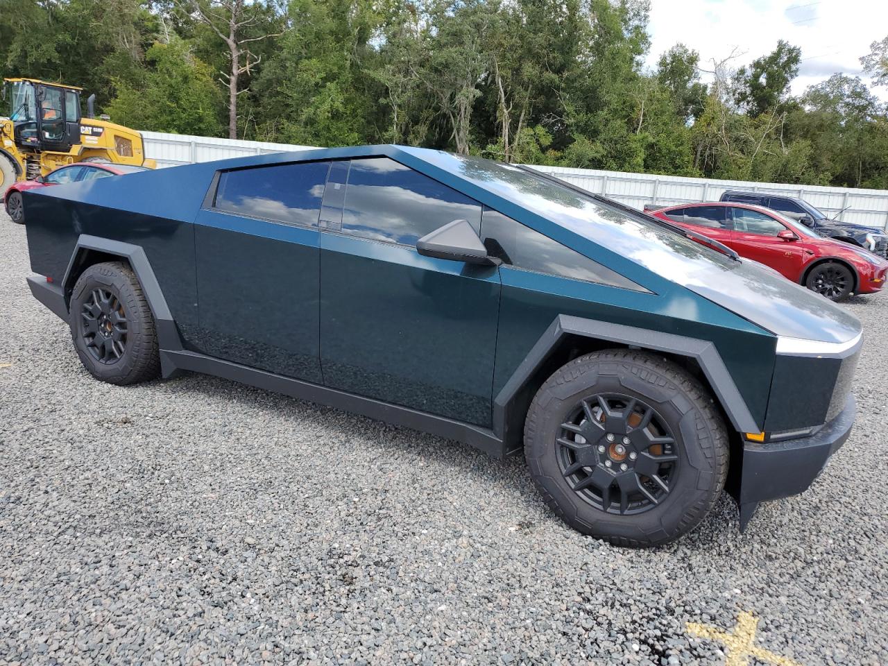 Автомобиль TESLA CYBERTRUCK 2024 | GrandCar Автомобиль TESLA CYBERTRUCK 2024 | GrandCar