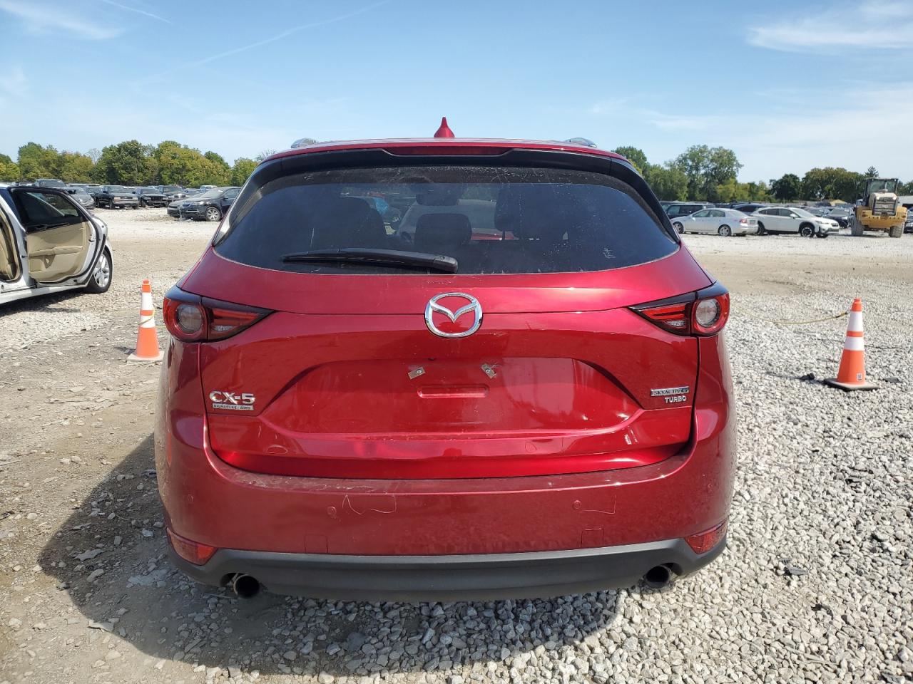 Автомобиль MAZDA CX-5 SIGNATURE 2021 | GrandCar Автомобиль MAZDA CX-5 SIGNATURE 2021 | GrandCar