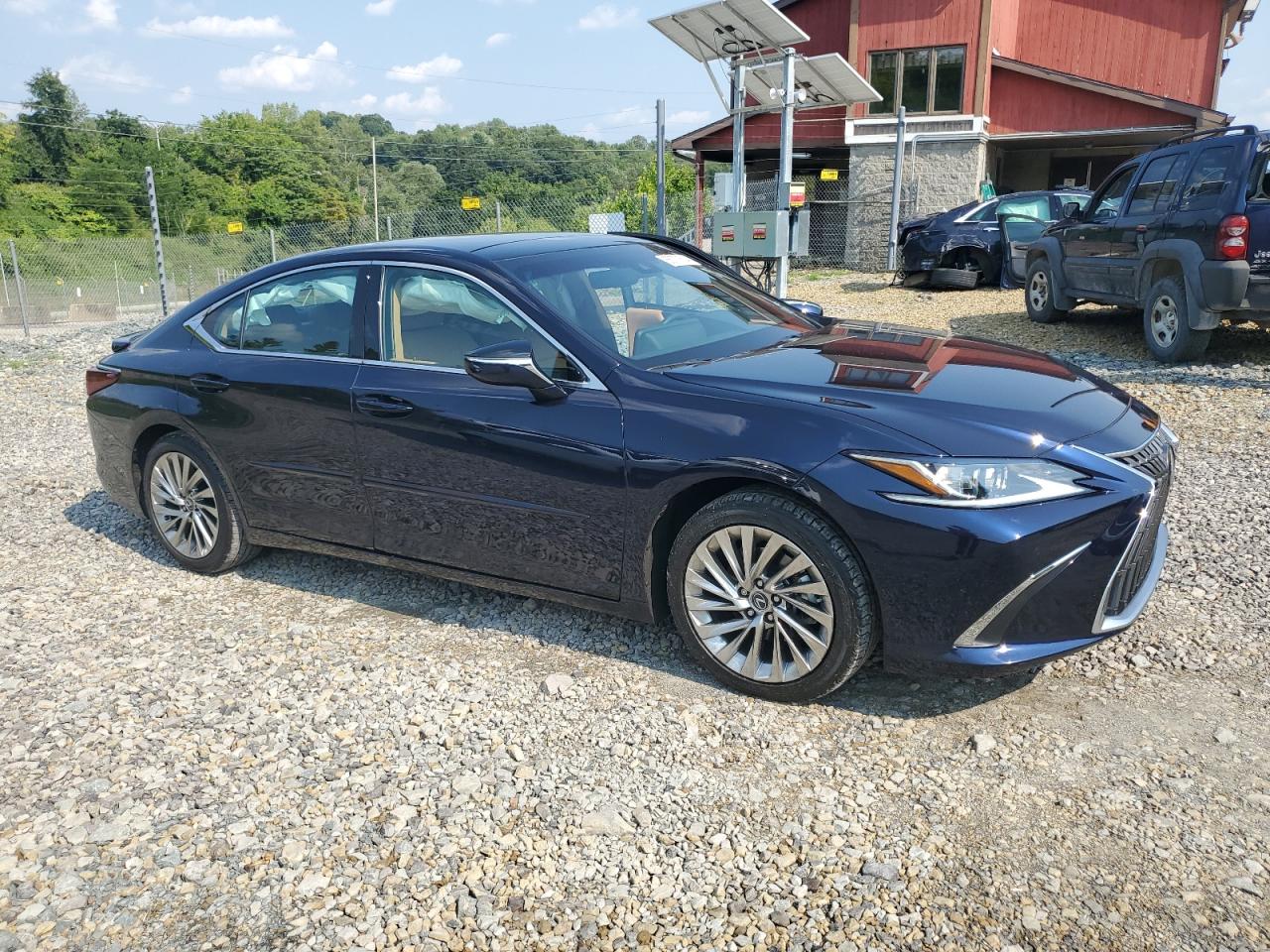 Автомобиль LEXUS ES 350 BASE 2023 | GrandCar