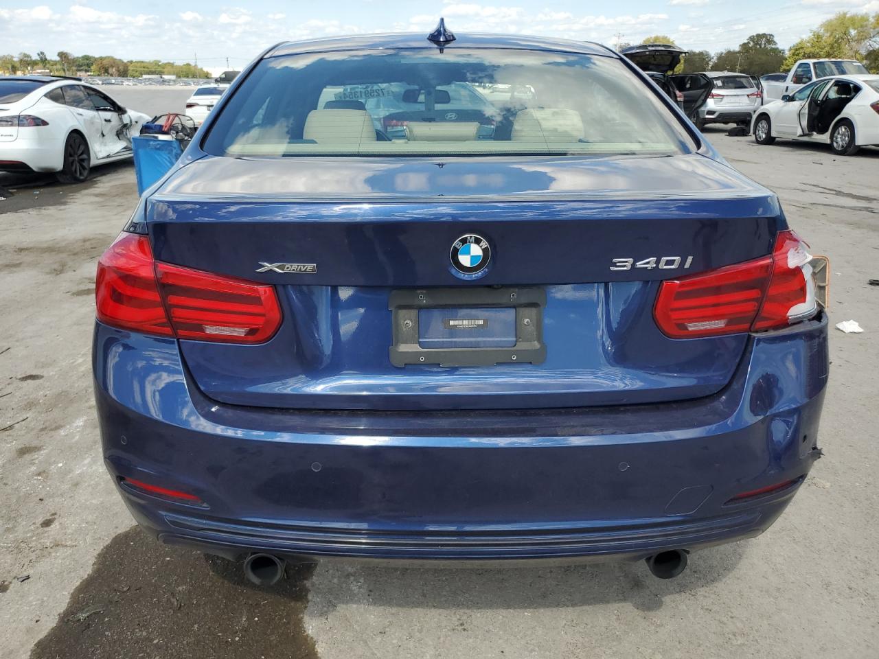 Автомобиль BMW 340 XI 2016 | GrandCar Автомобиль BMW 340 XI 2016 | GrandCar