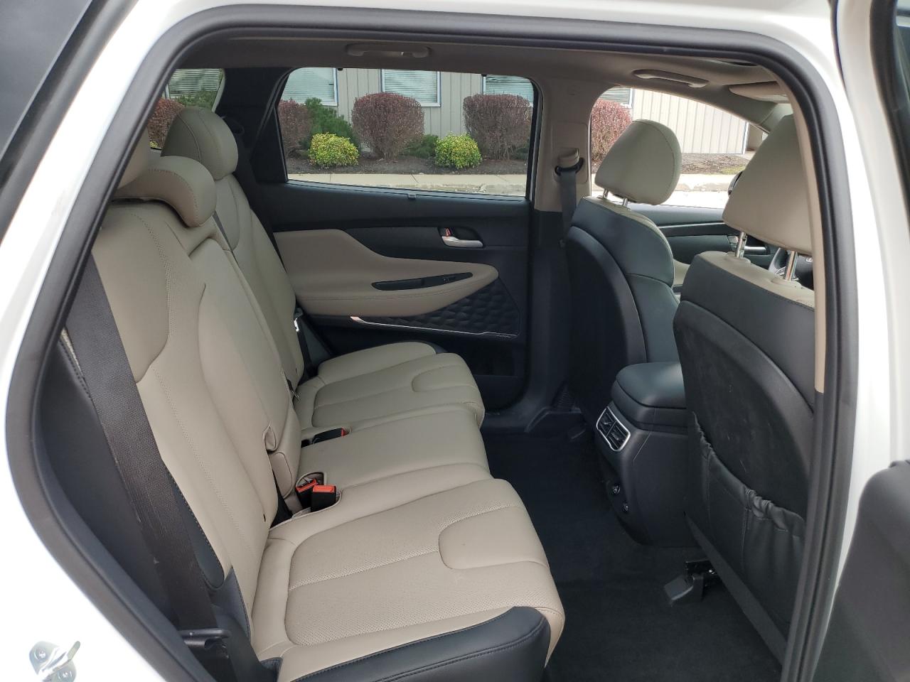 Автомобиль HYUNDAI SANTA FE SEL PREMIUM 2023 | GrandCar Автомобиль HYUNDAI SANTA FE SEL PREMIUM 2023 | GrandCar