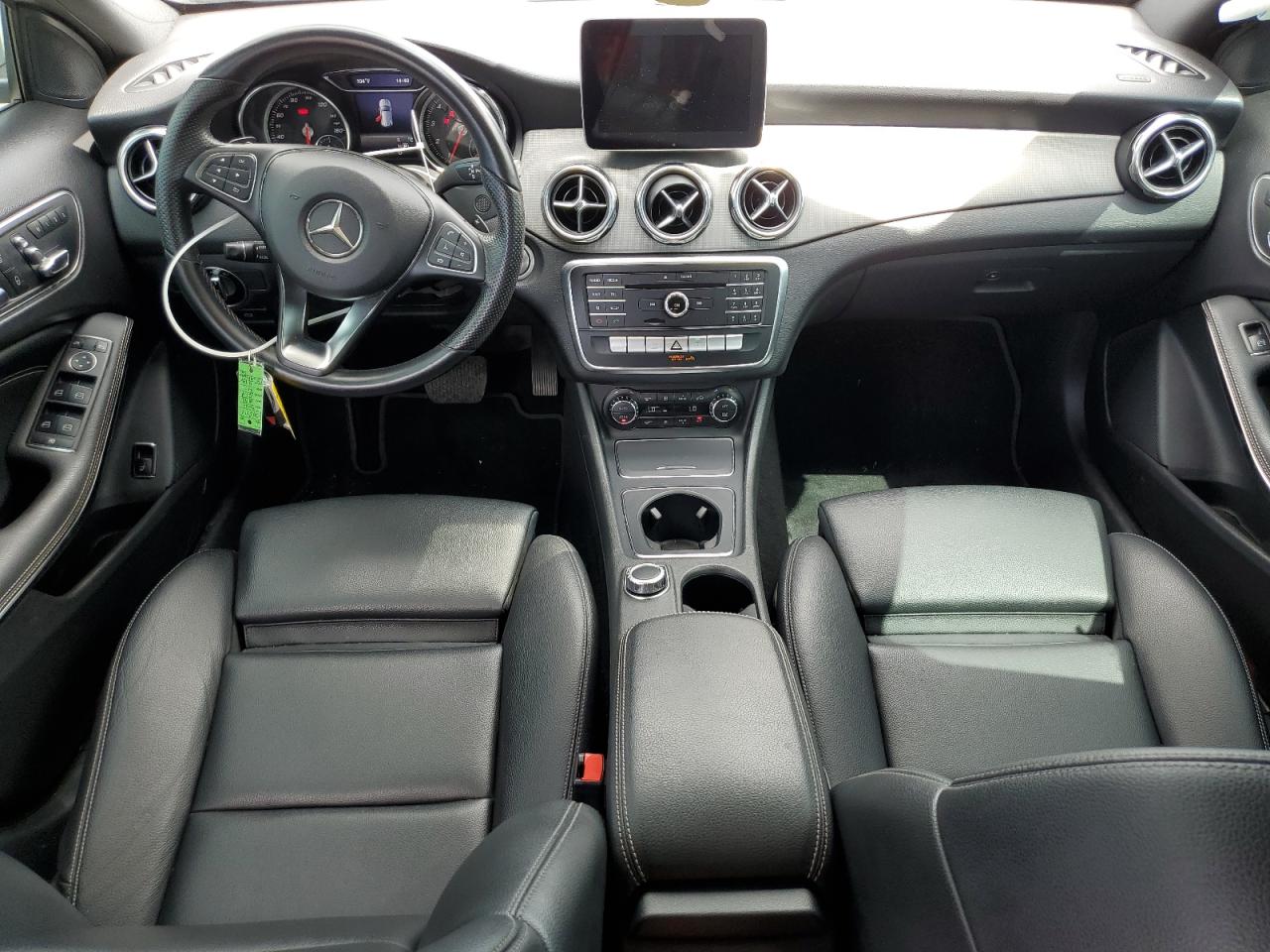 Автомобиль MERCEDES-BENZ GLA 250 2020 | GrandCar Автомобиль MERCEDES-BENZ GLA 250 2020 | GrandCar