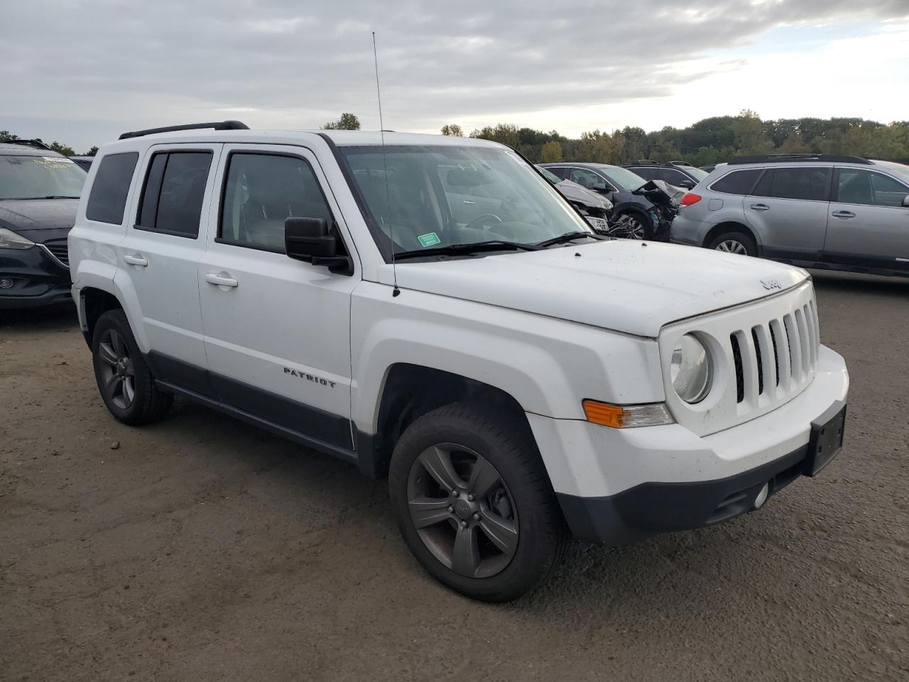 Автомобиль JEEP PATRIOT LATITUDE 2015 | GrandCar Автомобиль JEEP PATRIOT LATITUDE 2015 | GrandCar