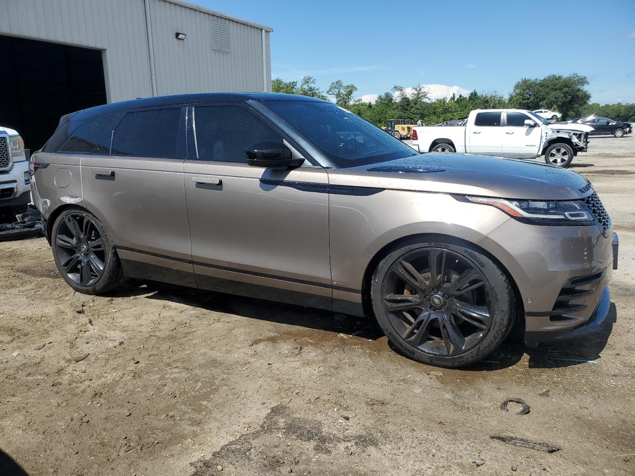 Автомобиль LAND ROVER RANGE ROVER VELAR R-DYNAMIC SE 2019 | GrandCar Автомобиль LAND ROVER RANGE ROVER VELAR R-DYNAMIC SE 2019 | GrandCar