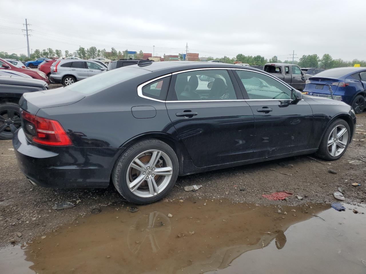 Автомобиль VOLVO S90 T5 MOMENTUM 2018 | GrandCar Автомобиль VOLVO S90 T5 MOMENTUM 2018 | GrandCar