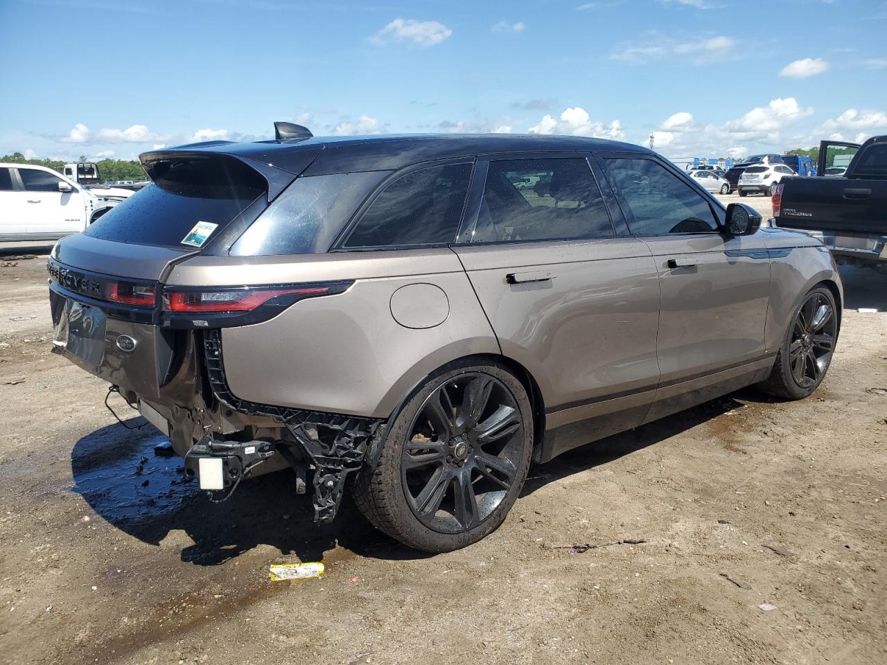 Автомобиль LAND ROVER RANGE ROVER VELAR R-DYNAMIC SE 2019 | GrandCar Автомобиль LAND ROVER RANGE ROVER VELAR R-DYNAMIC SE 2019 | GrandCar