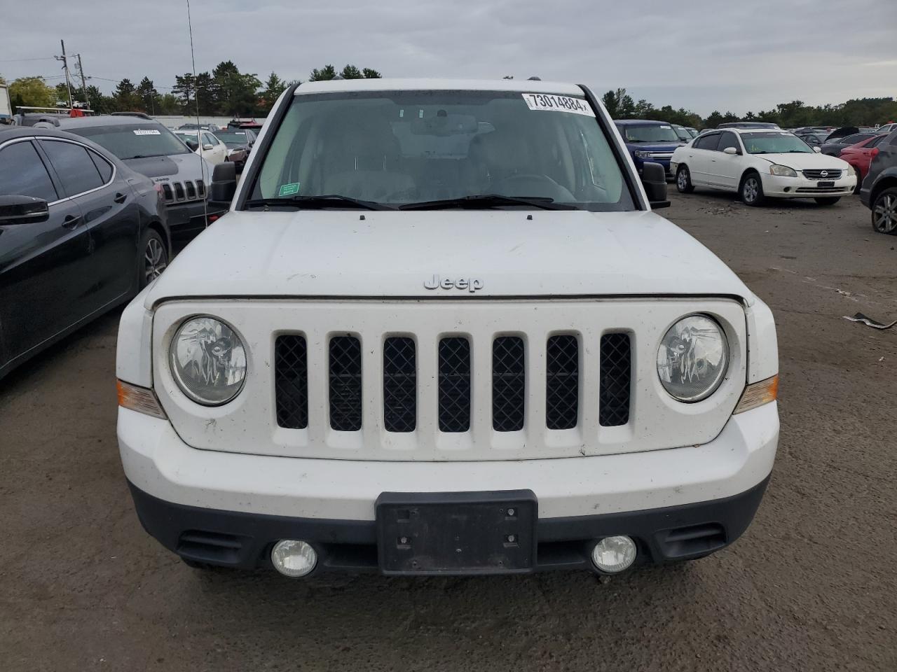 Автомобиль JEEP PATRIOT LATITUDE 2015 | GrandCar Автомобиль JEEP PATRIOT LATITUDE 2015 | GrandCar