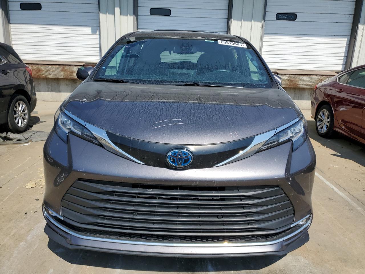 Автомобиль TOYOTA SIENNA XLE 2022 | GrandCar Автомобиль TOYOTA SIENNA XLE 2022 | GrandCar