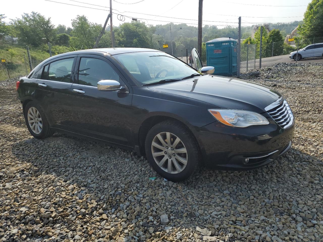 Автомобіль CHRYSLER 200 LIMITED 2014 | GrandCar Автомобіль CHRYSLER 200 LIMITED 2014 | GrandCar