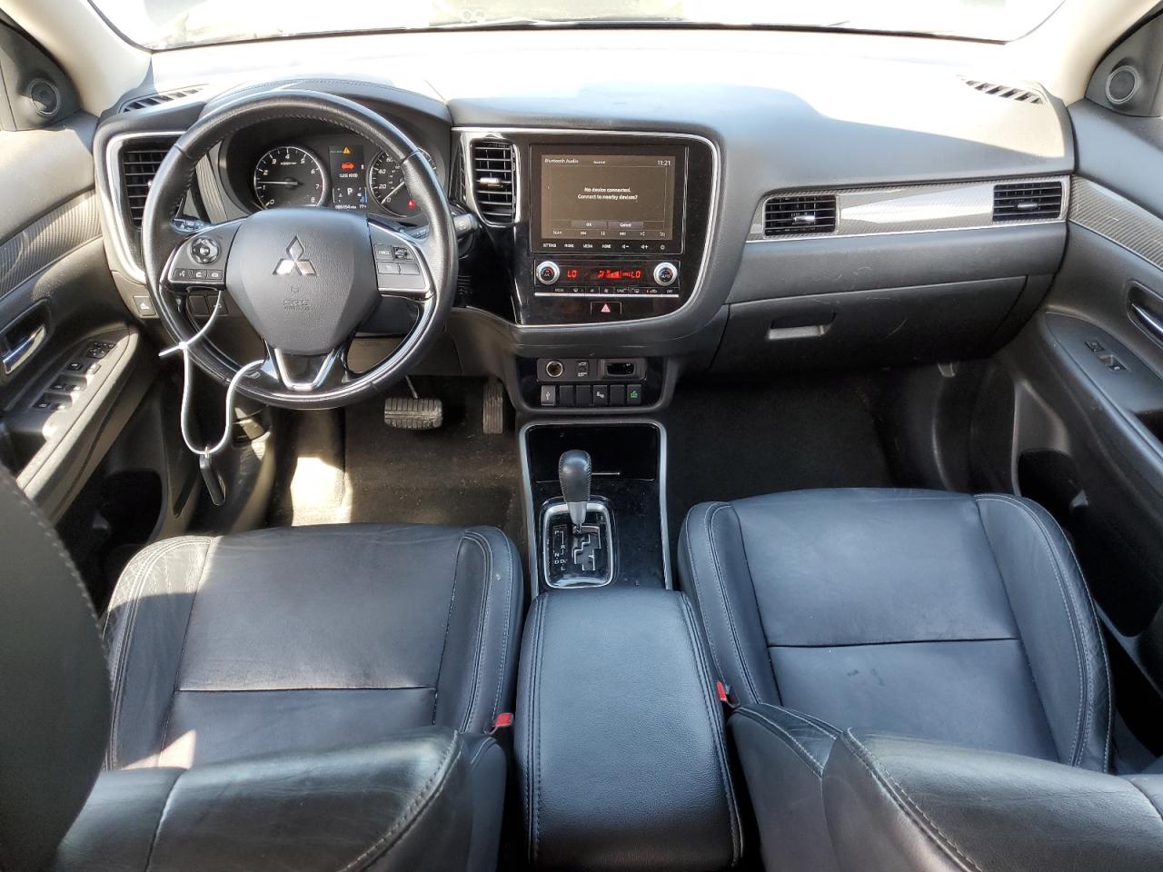 Автомобиль MITSUBISHI OUTLANDER SE 2020 | GrandCar Автомобиль MITSUBISHI OUTLANDER SE 2020 | GrandCar