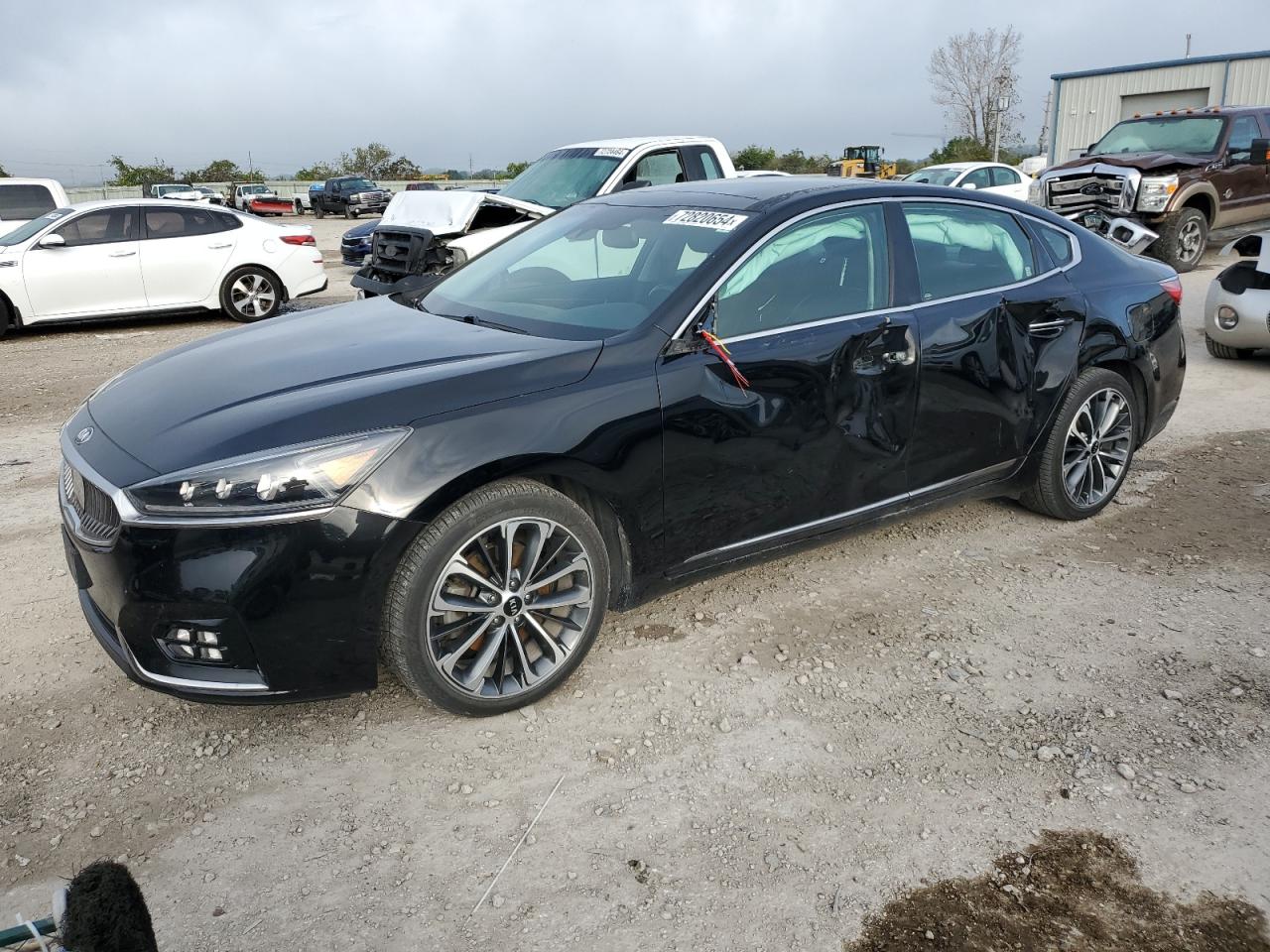 Автомобиль KIA CADENZA LUXURY 2019 | GrandCar Автомобиль KIA CADENZA LUXURY 2019 | GrandCar