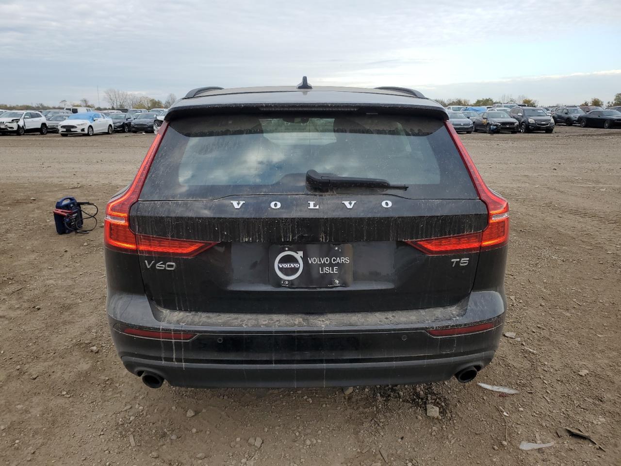 Автомобиль VOLVO V60 T5 MOMENTUM 2020 | GrandCar Автомобиль VOLVO V60 T5 MOMENTUM 2020 | GrandCar