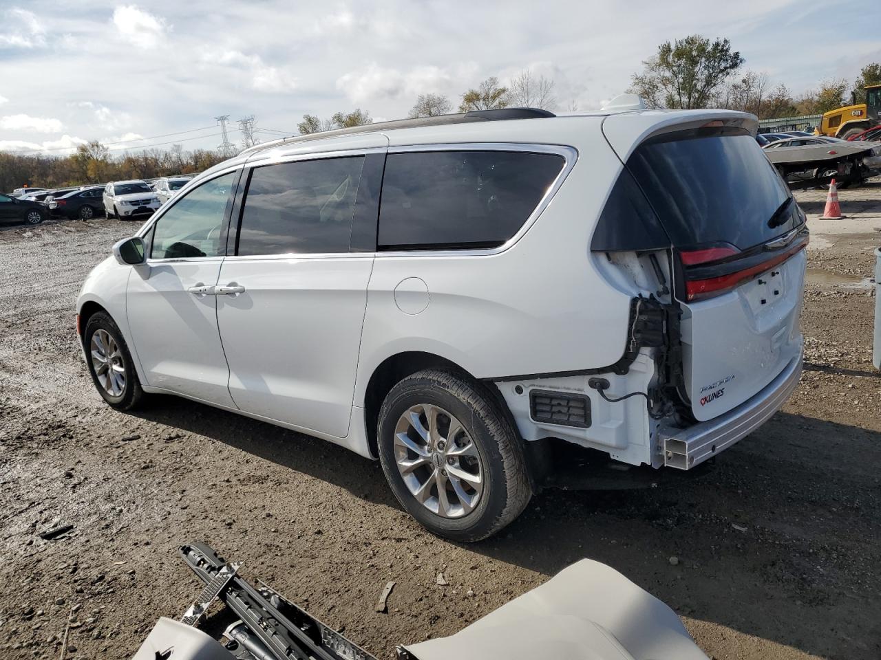 Автомобиль CHRYSLER PACIFICA TOURING L 2022 | GrandCar Автомобиль CHRYSLER PACIFICA TOURING L 2022 | GrandCar