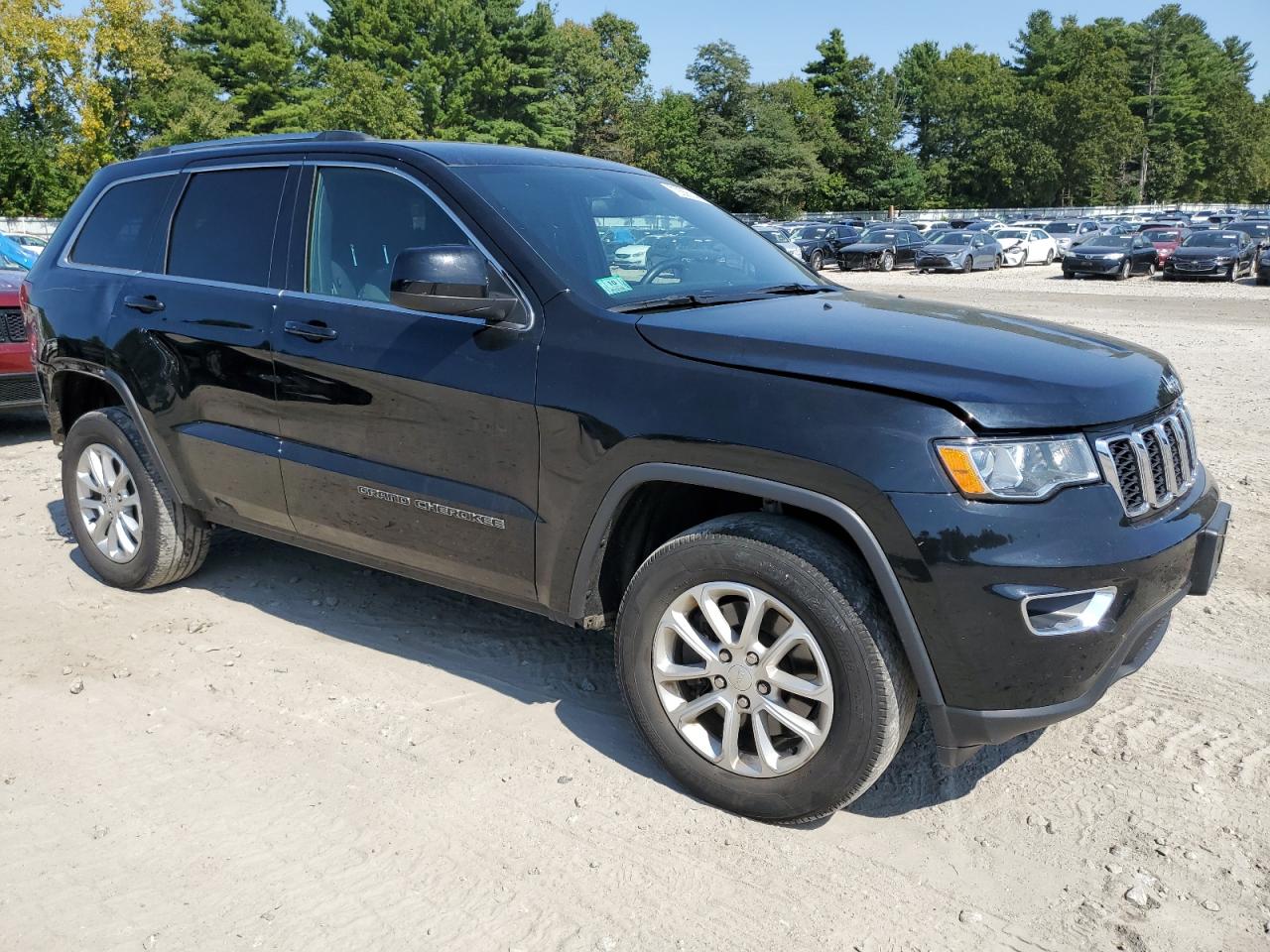 Автомобиль JEEP GRAND CHEROKEE LAREDO 2021 | GrandCar Автомобиль JEEP GRAND CHEROKEE LAREDO 2021 | GrandCar