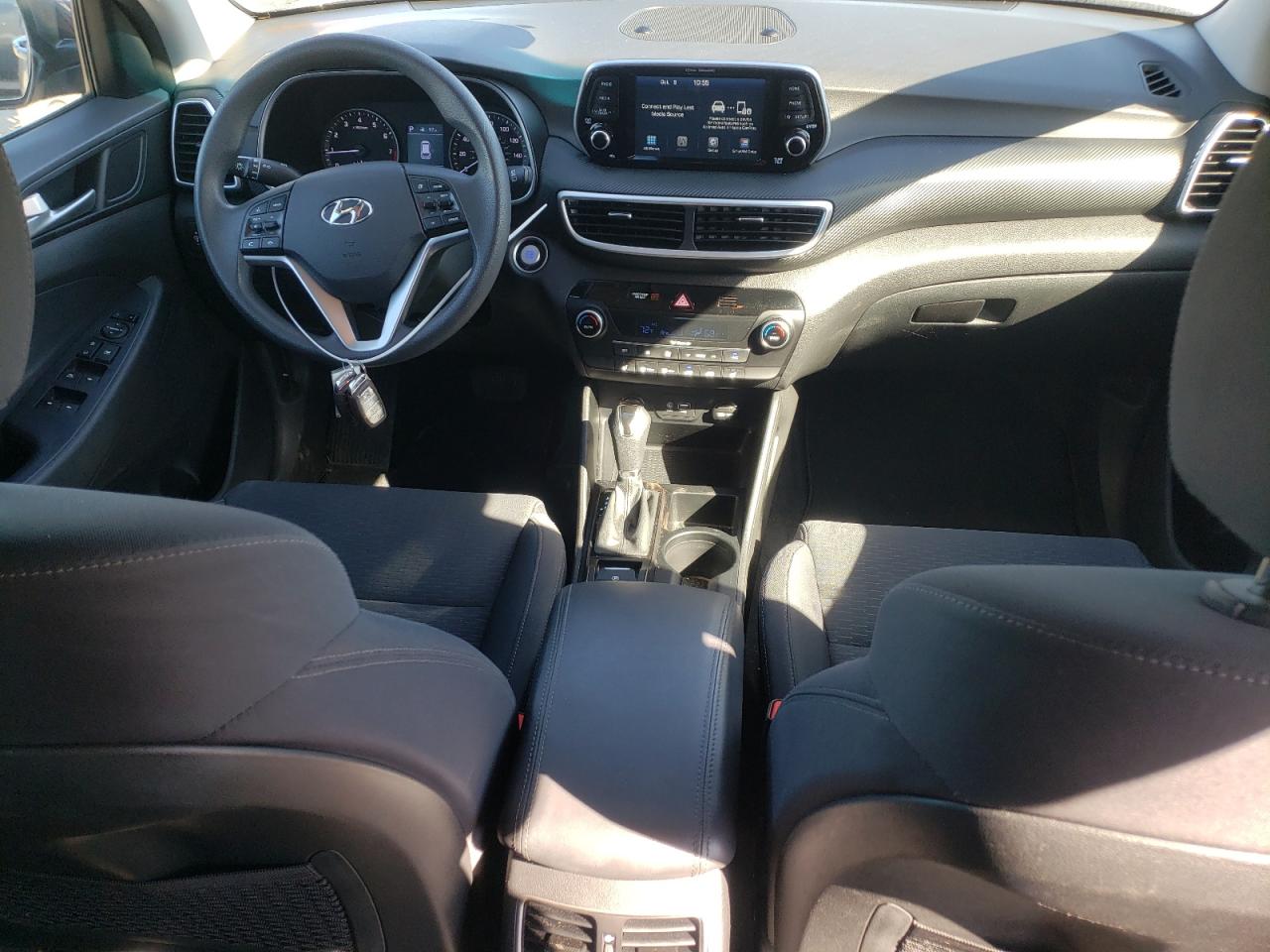Автомобиль HYUNDAI TUCSON LIMITED 2019 | GrandCar Автомобиль HYUNDAI TUCSON LIMITED 2019 | GrandCar