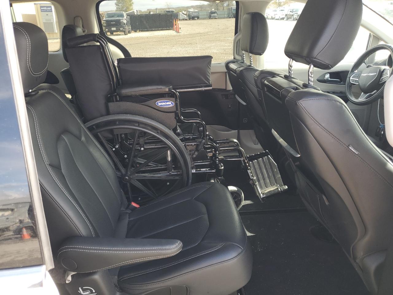 Автомобиль CHRYSLER PACIFICA TOURING L 2022 | GrandCar Автомобиль CHRYSLER PACIFICA TOURING L 2022 | GrandCar