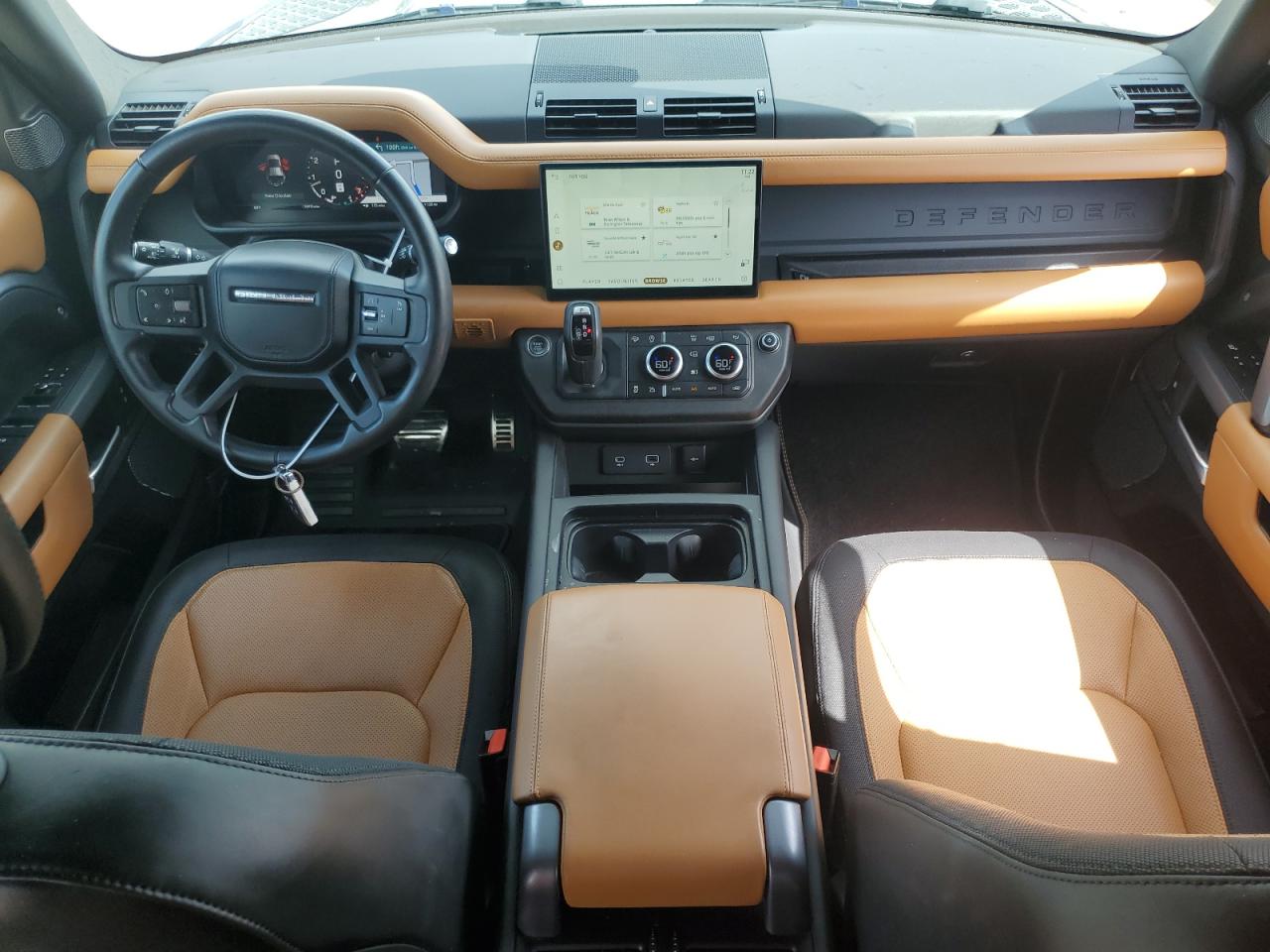Автомобиль LAND ROVER DEFENDER 110 X-DYNAMIC SE 2023 | GrandCar Автомобиль LAND ROVER DEFENDER 110 X-DYNAMIC SE 2023 | GrandCar