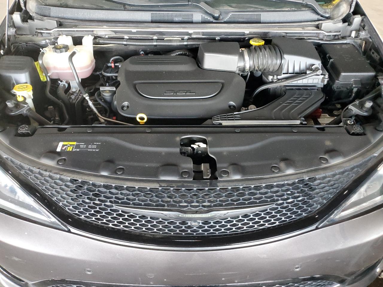 Автомобиль CHRYSLER PACIFICA TOURING L PLUS 2020 | GrandCar Автомобиль CHRYSLER PACIFICA TOURING L PLUS 2020 | GrandCar