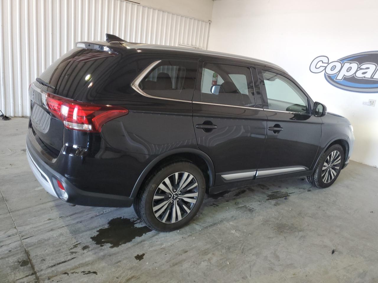 Автомобиль MITSUBISHI OUTLANDER SE 2020 | GrandCar Автомобиль MITSUBISHI OUTLANDER SE 2020 | GrandCar