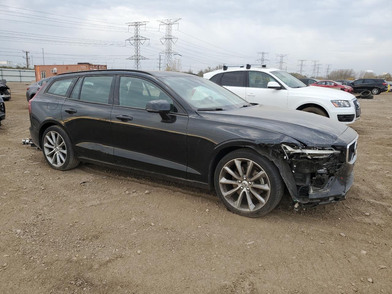 Автомобиль VOLVO V60 T5 MOMENTUM 2020 | GrandCar Автомобиль VOLVO V60 T5 MOMENTUM 2020 | GrandCar