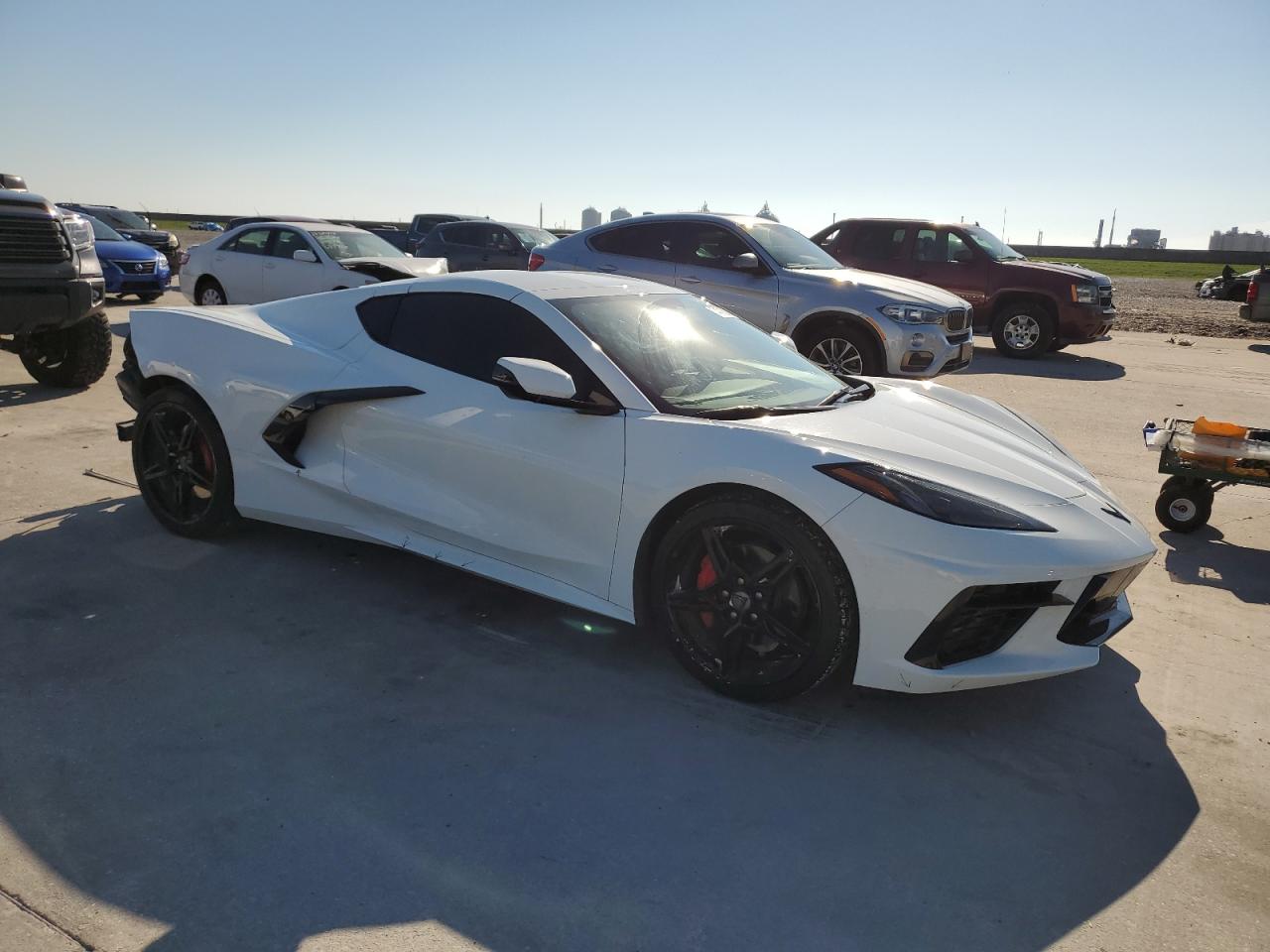 Автомобиль CHEVROLET CORVETTE STINGRAY 1LT 2021 | GrandCar Автомобиль CHEVROLET CORVETTE STINGRAY 1LT 2021 | GrandCar