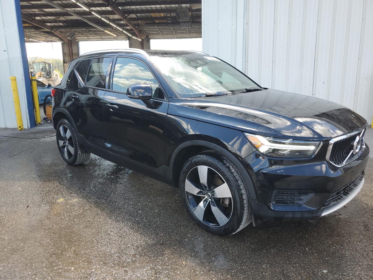 Автомобиль VOLVO XC40 T5 MOMENTUM 2019 | GrandCar