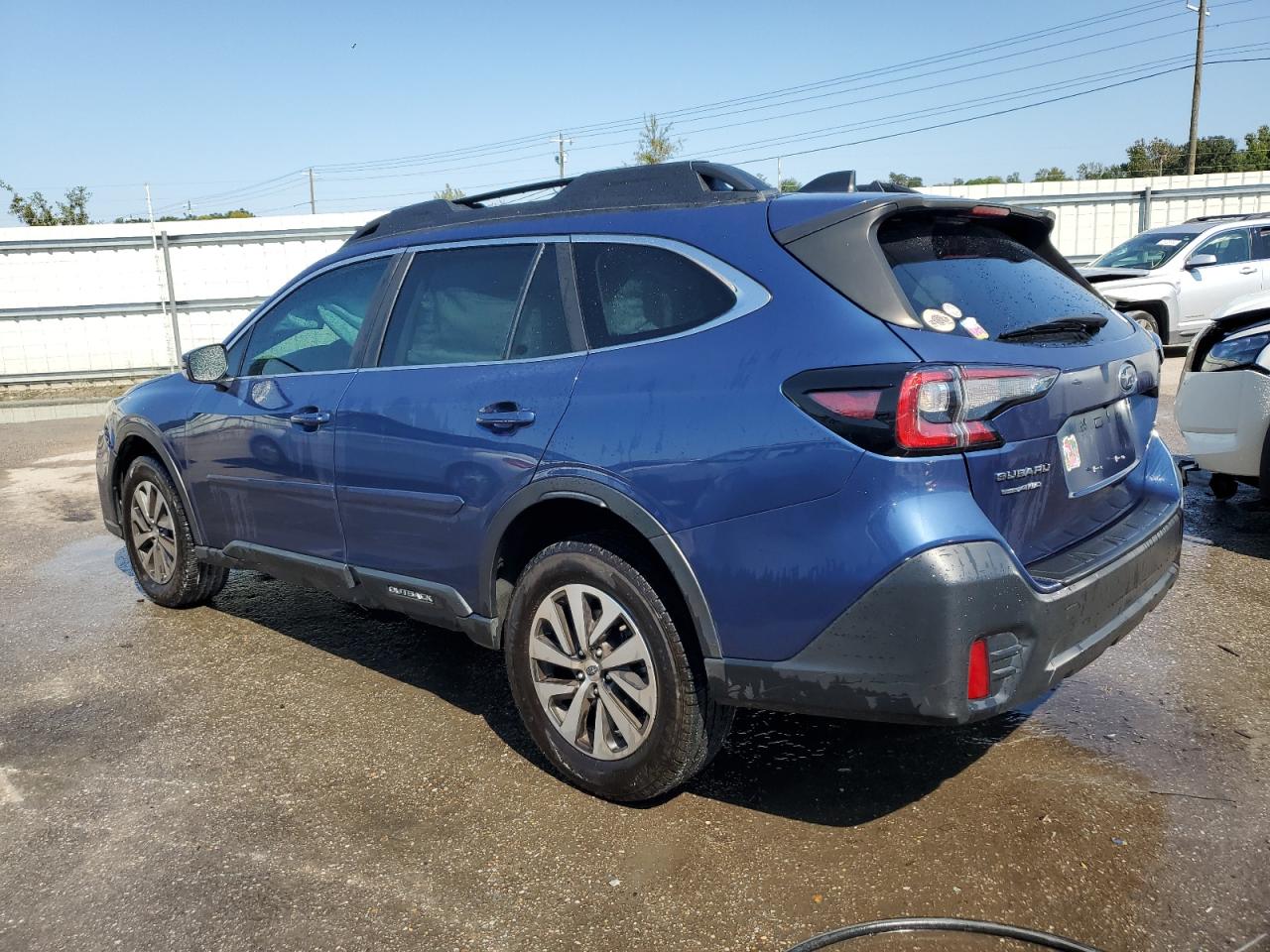 Автомобиль SUBARU OUTBACK PREMIUM 2021 | GrandCar Автомобиль SUBARU OUTBACK PREMIUM 2021 | GrandCar
