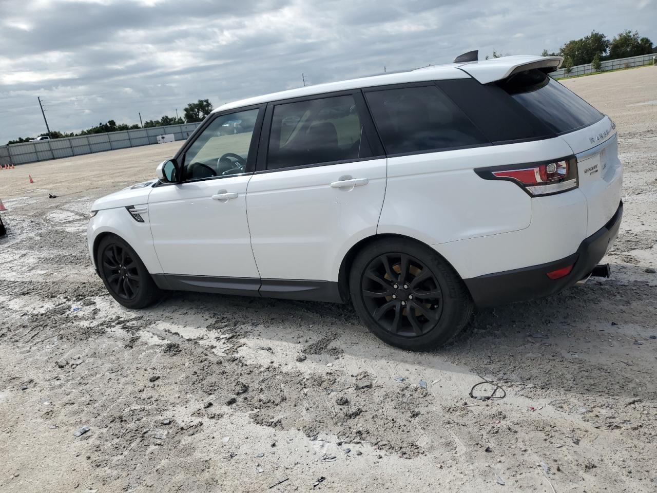 Автомобиль LAND ROVER RANGE ROVER SPORT HSE 2017 | GrandCar Автомобиль LAND ROVER RANGE ROVER SPORT HSE 2017 | GrandCar