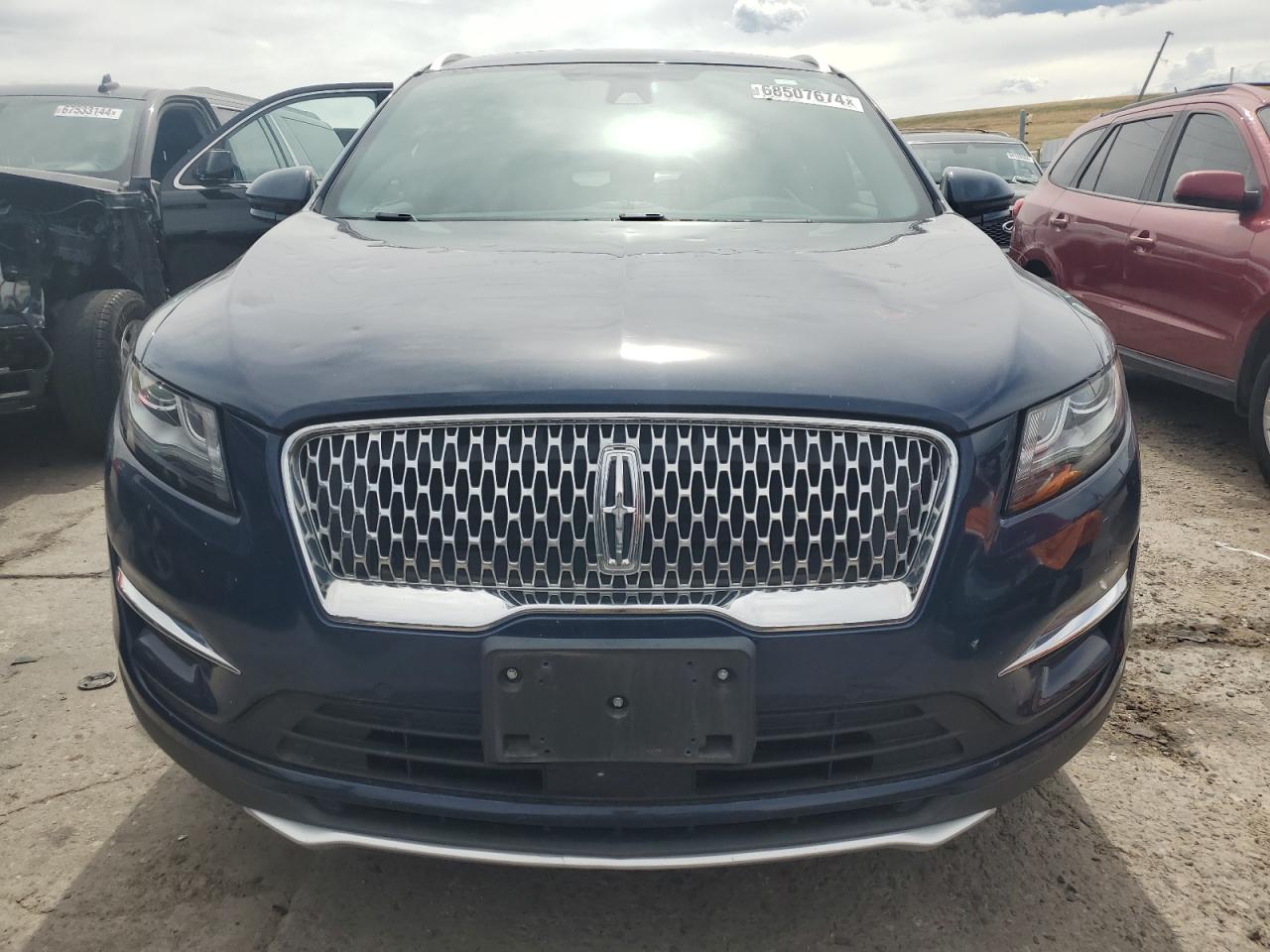 Автомобиль LINCOLN MKC RESERVE 2019 | GrandCar Автомобиль LINCOLN MKC RESERVE 2019 | GrandCar