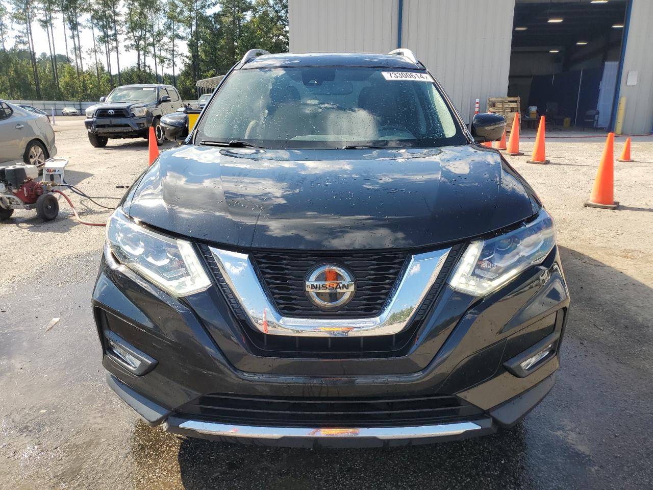 Автомобиль NISSAN ROGUE S 2018 | GrandCar Автомобиль NISSAN ROGUE S 2018 | GrandCar
