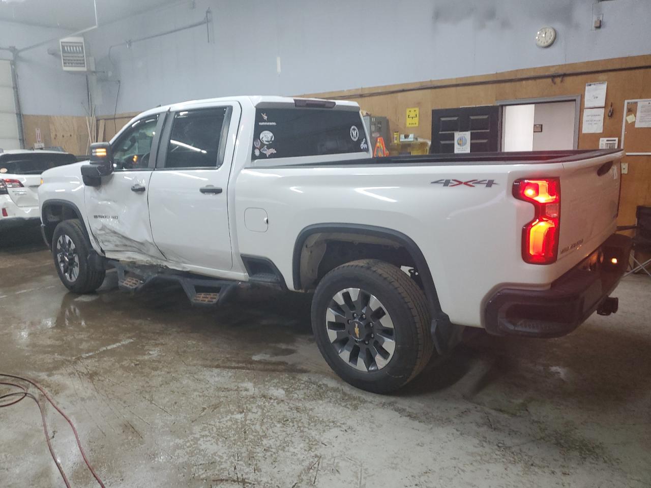 Автомобиль CHEVROLET SILVERADO K2500 CUSTOM 2021 | GrandCar Автомобиль CHEVROLET SILVERADO K2500 CUSTOM 2021 | GrandCar