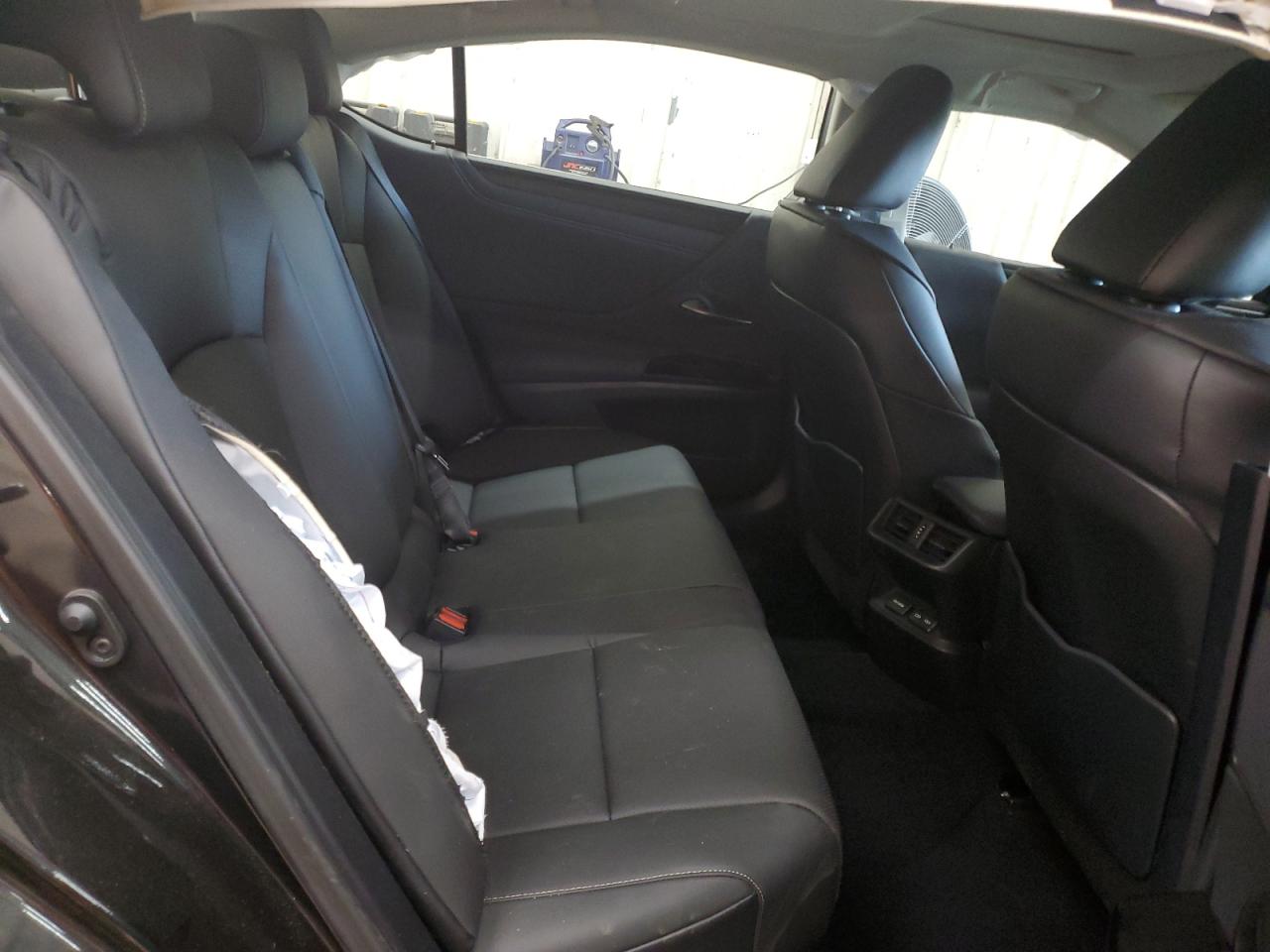 Автомобіль LEXUS ES 350 BASE 2024 | GrandCar Автомобіль LEXUS ES 350 BASE 2024 | GrandCar
