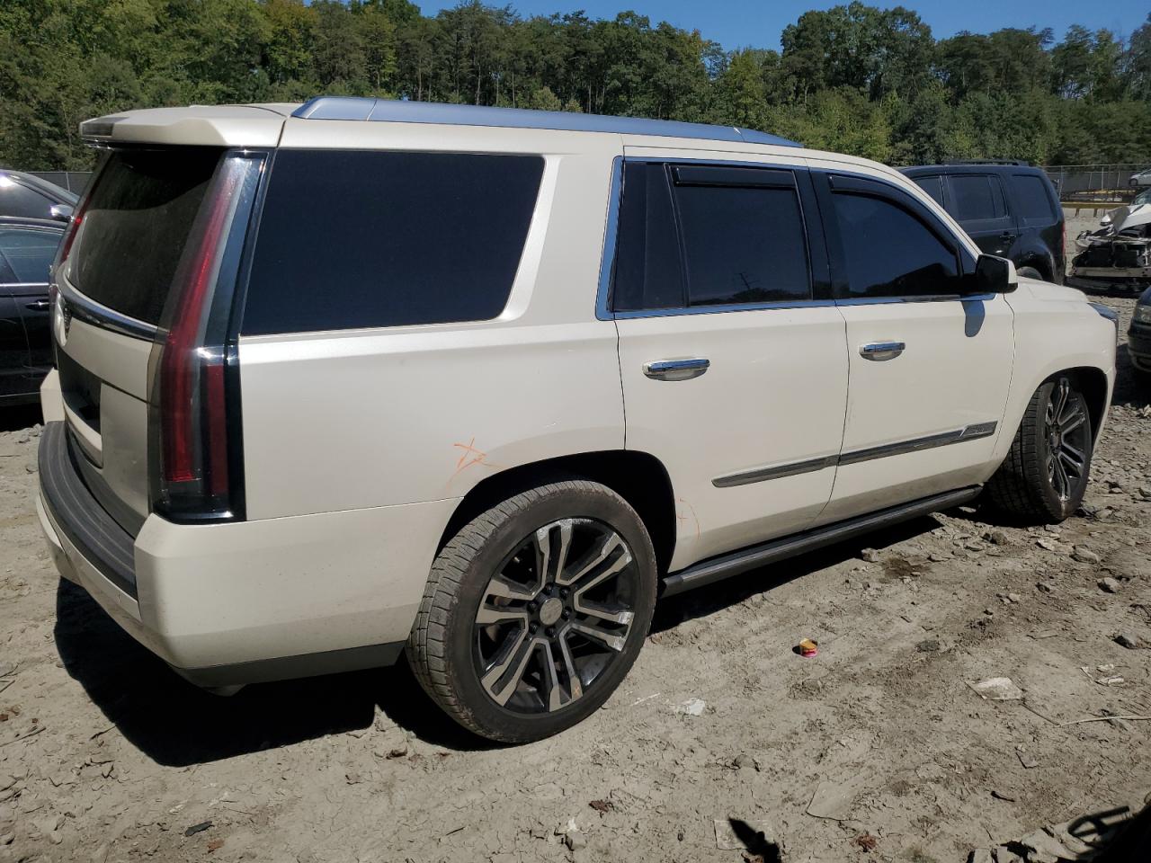 Автомобиль CADILLAC ESCALADE PREMIUM 2015 | GrandCar Автомобиль CADILLAC ESCALADE PREMIUM 2015 | GrandCar
