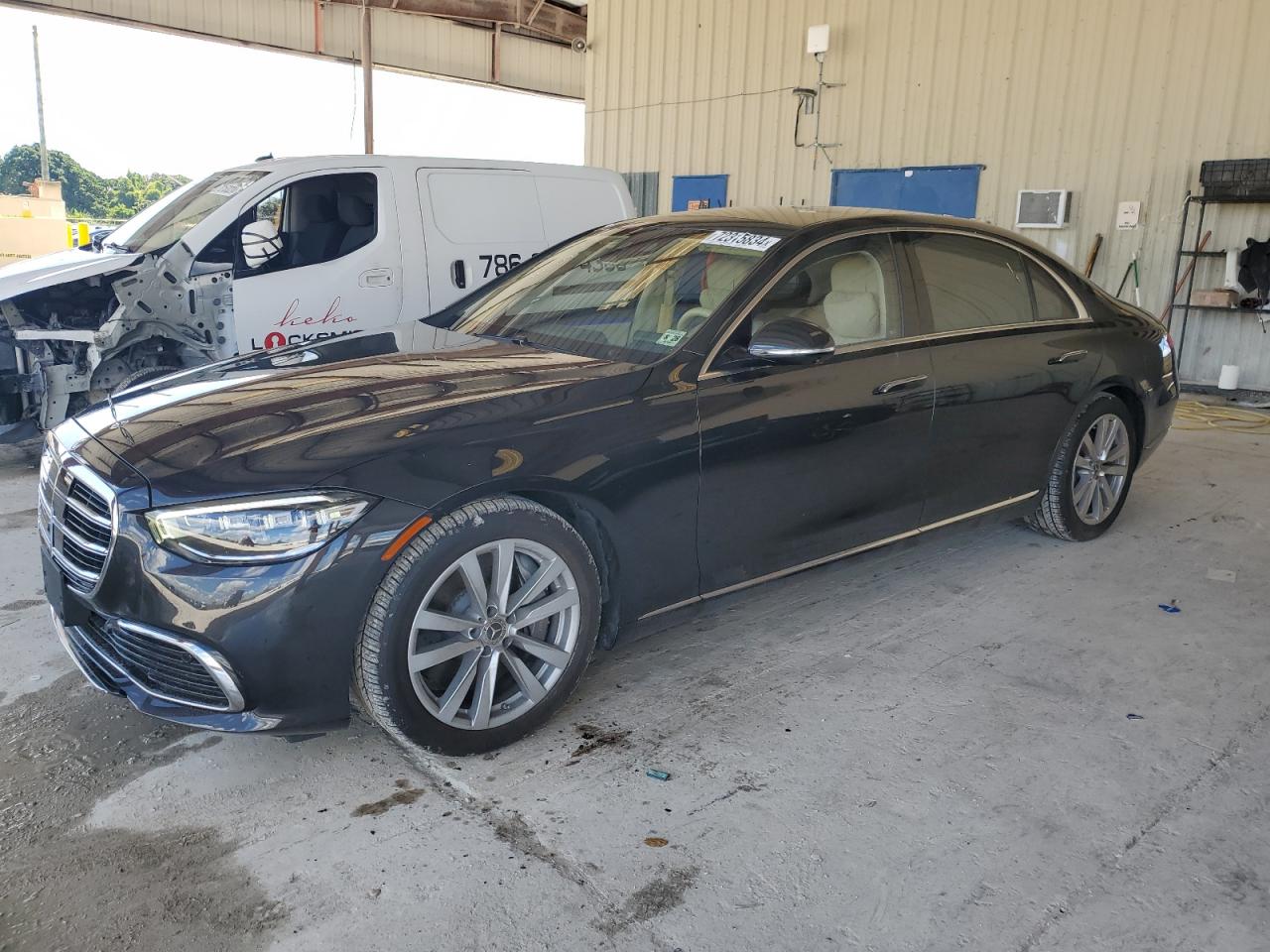 Автомобиль MERCEDES-BENZ S 500 4MATIC 2023 | GrandCar
