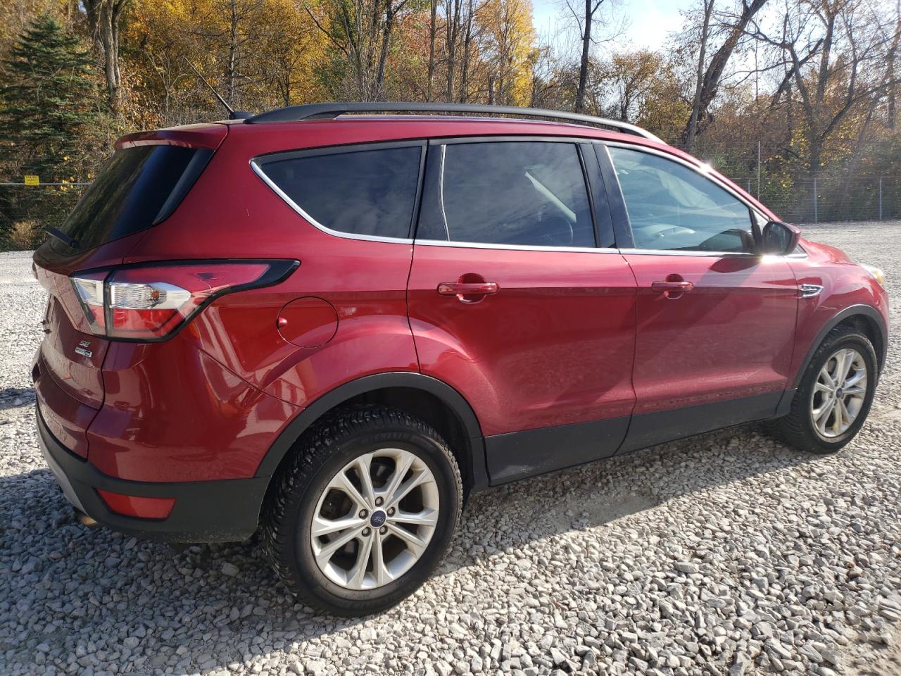 Автомобиль FORD ESCAPE SE 2017 | GrandCar Автомобиль FORD ESCAPE SE 2017 | GrandCar