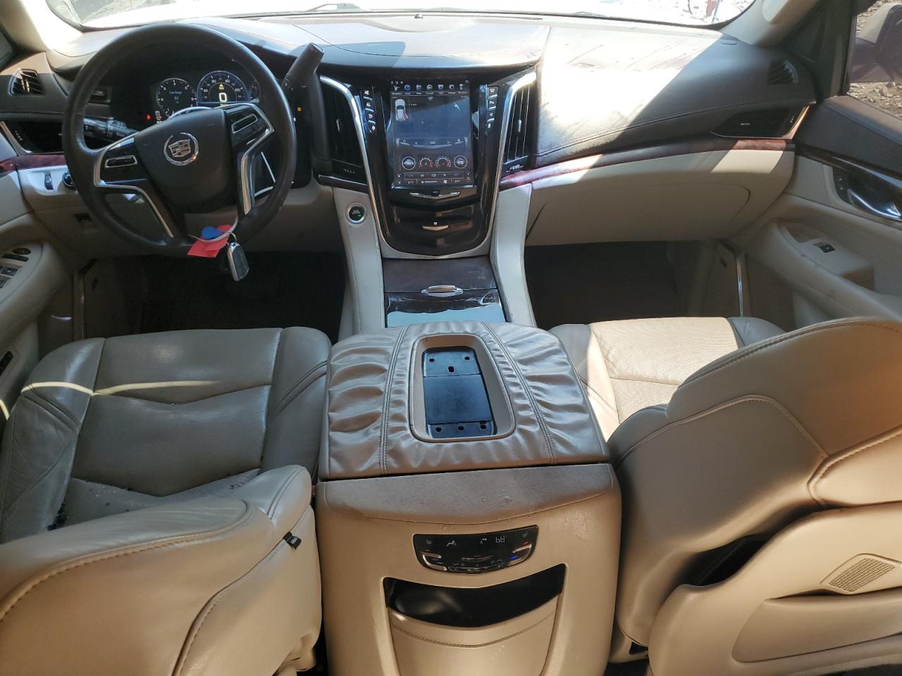 Автомобиль CADILLAC ESCALADE PREMIUM 2015 | GrandCar Автомобиль CADILLAC ESCALADE PREMIUM 2015 | GrandCar