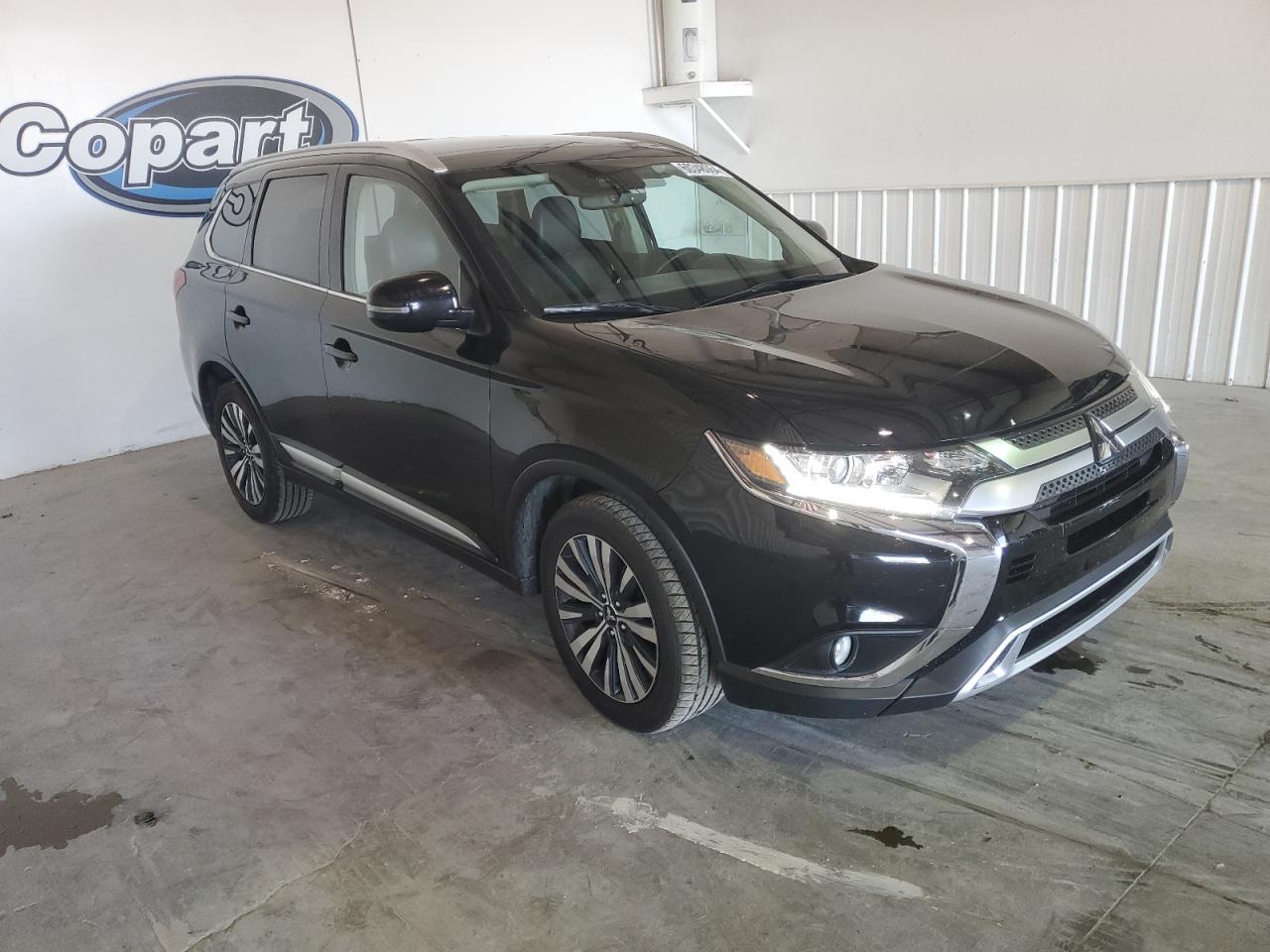 Автомобиль MITSUBISHI OUTLANDER SE 2020 | GrandCar Автомобиль MITSUBISHI OUTLANDER SE 2020 | GrandCar