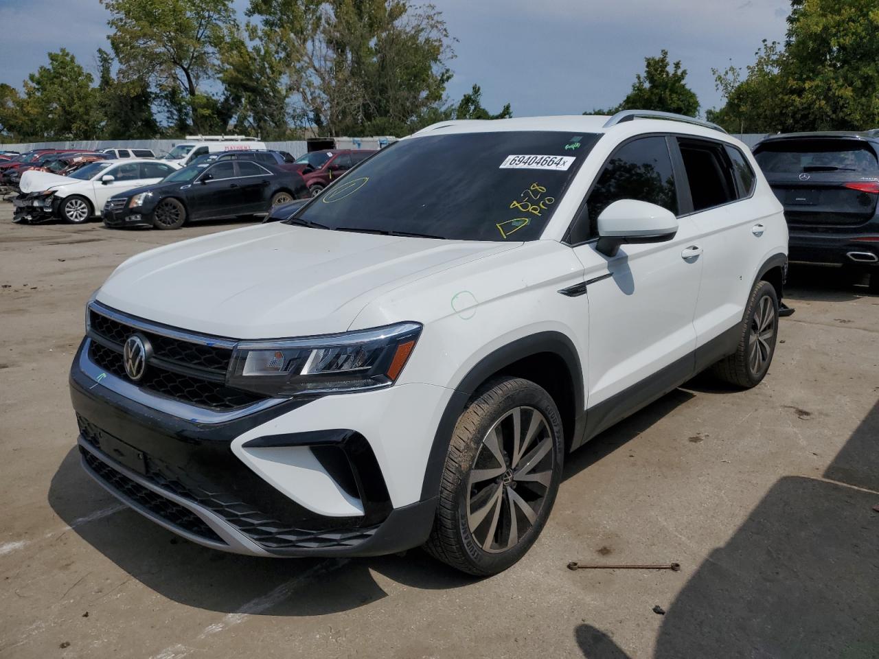 Автомобиль VOLKSWAGEN TAOS SE 2022 | GrandCar