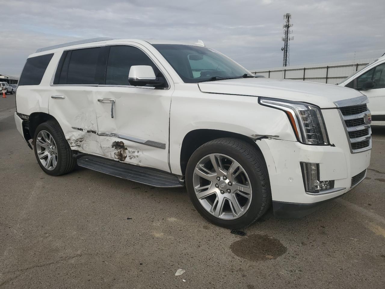 Автомобіль CADILLAC ESCALADE LUXURY 2019 | GrandCar Автомобіль CADILLAC ESCALADE LUXURY 2019 | GrandCar