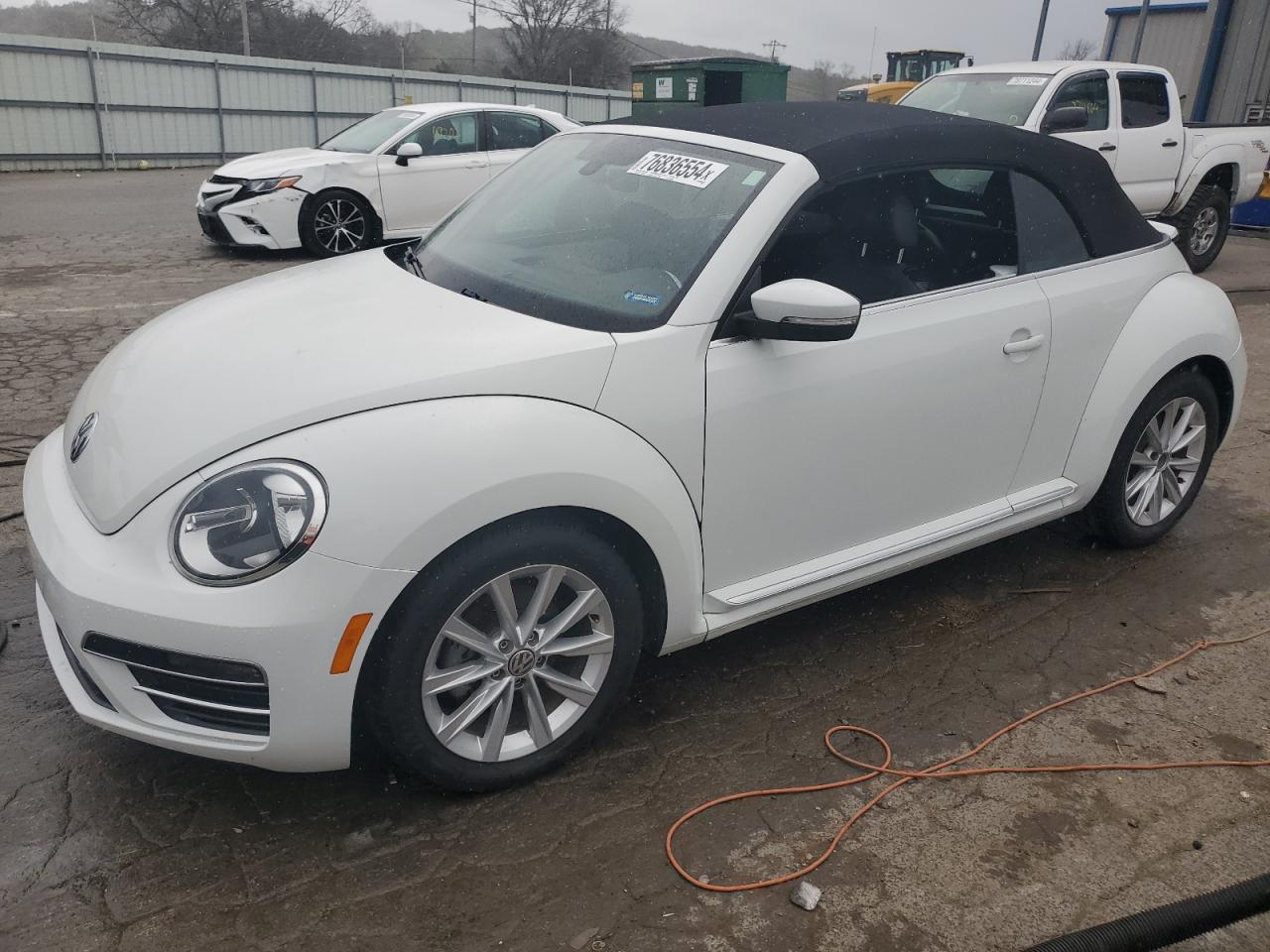 Автомобиль VOLKSWAGEN BEETLE S 2019 | GrandCar