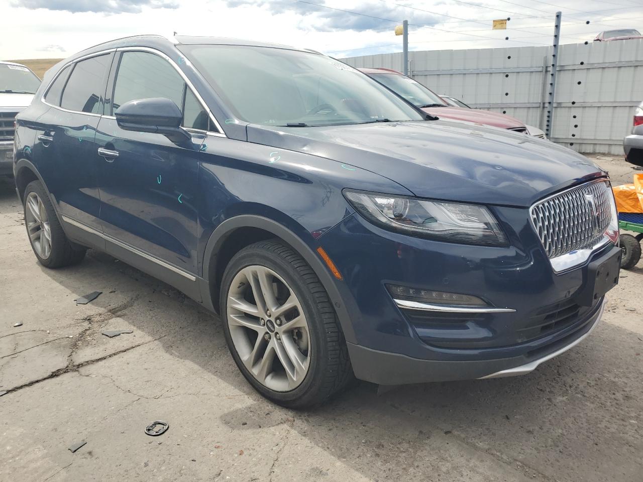 Автомобиль LINCOLN MKC RESERVE 2019 | GrandCar Автомобиль LINCOLN MKC RESERVE 2019 | GrandCar