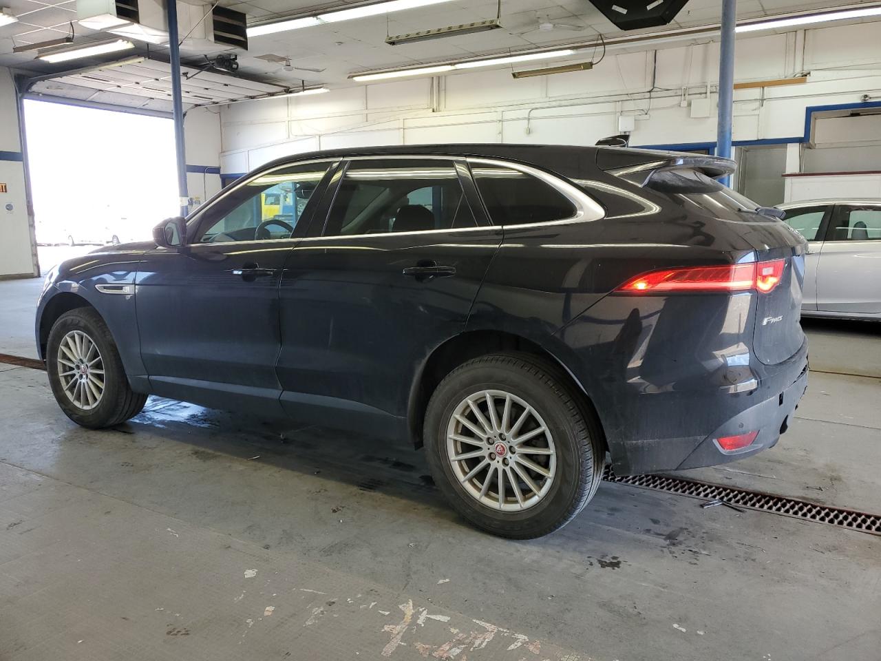 Автомобіль JAGUAR F-PACE 2019 | GrandCar Автомобіль JAGUAR F-PACE 2019 | GrandCar