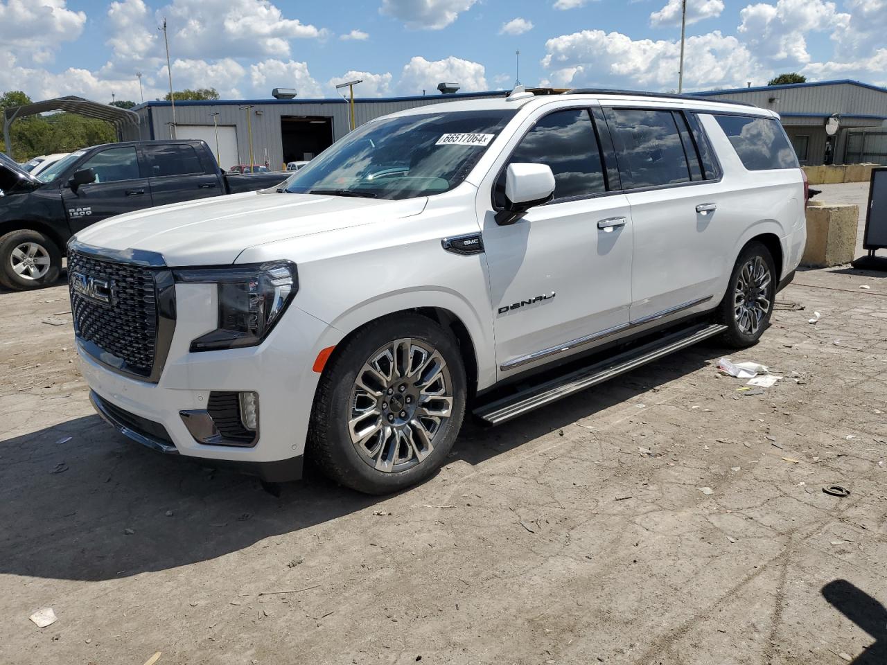 Автомобиль GMC YUKON XL DENALI ULTIMATE 2023 | GrandCar