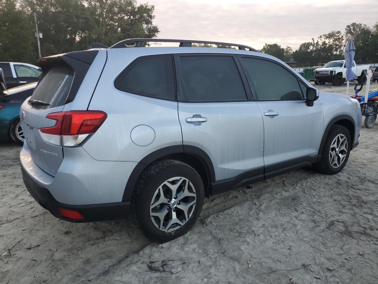 Автомобіль SUBARU FORESTER PREMIUM 2024 | GrandCar Автомобіль SUBARU FORESTER PREMIUM 2024 | GrandCar